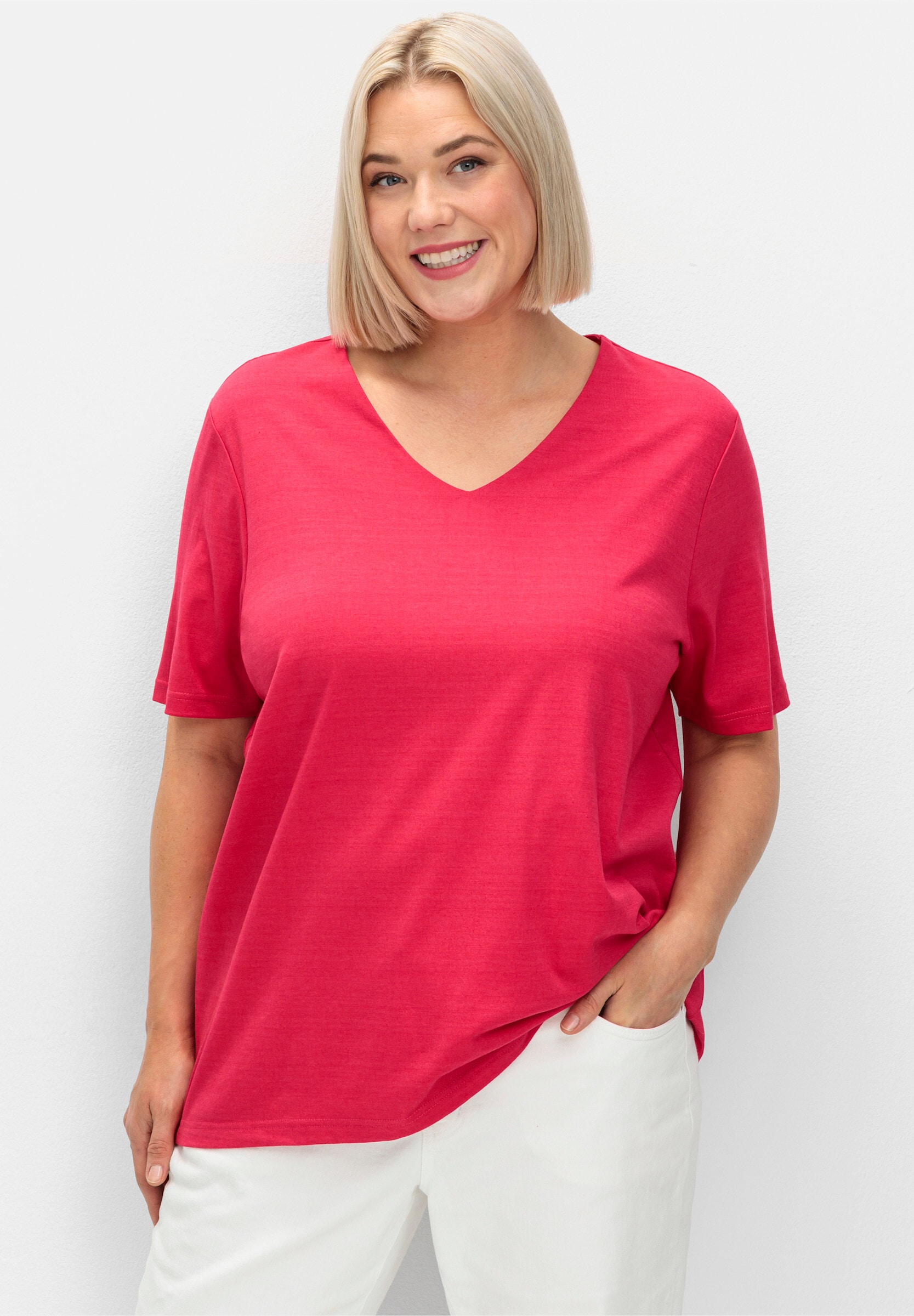 Sheego T-Shirt »T-Shirt T-Shirt mit doppellagigem Vorderteil«