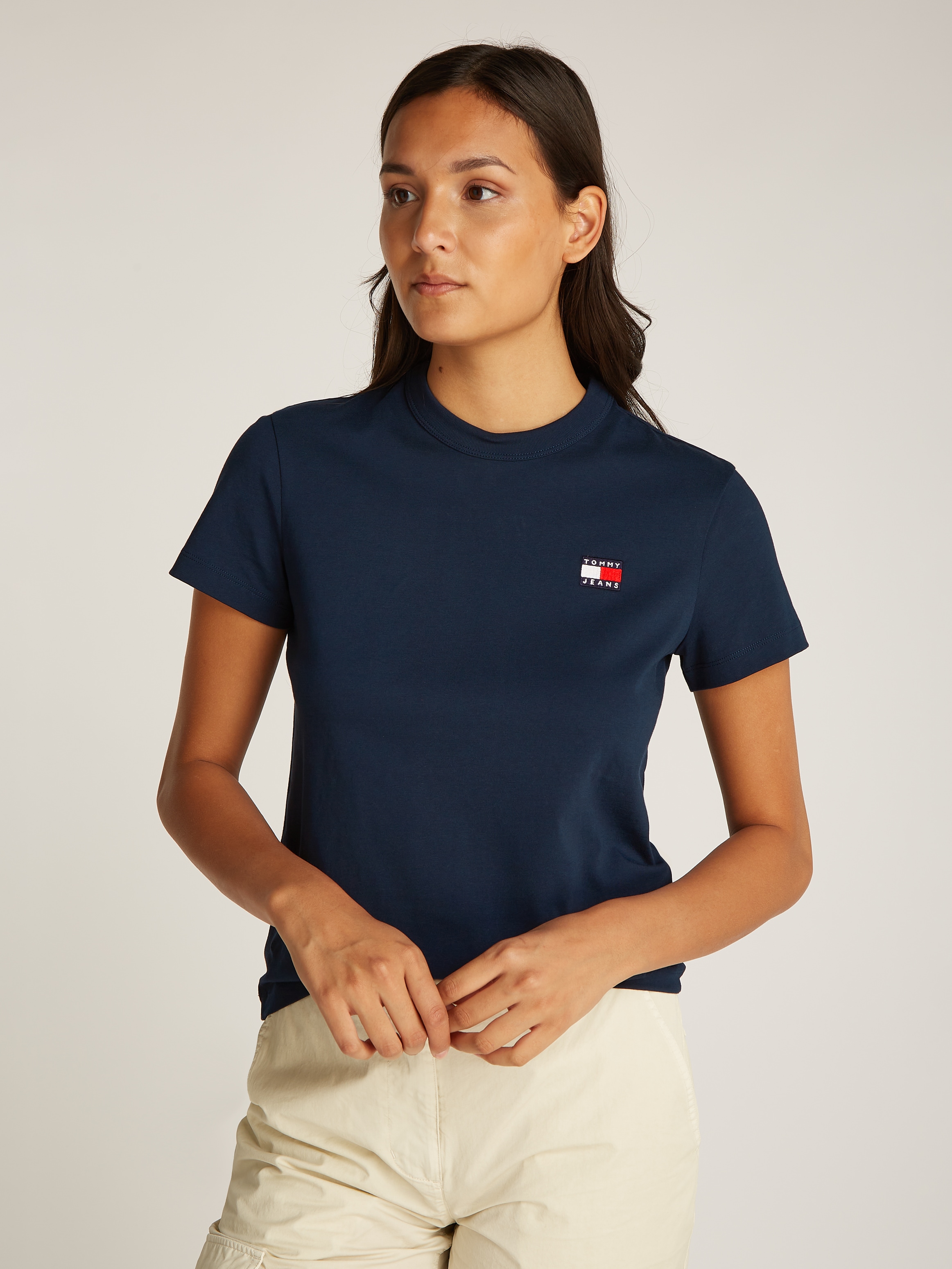 Tommy Jeans T-Shirt »TJW REG BADGE TEE«, mit Logo-Badge