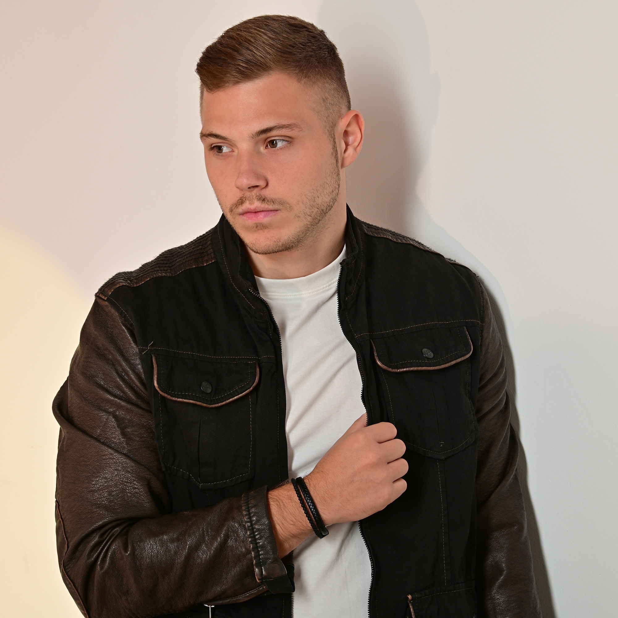 Adelia´s Lederarmband »Unisex Armband ¿ Lederarmband aus Leder mit Onyx 21,5 cm«