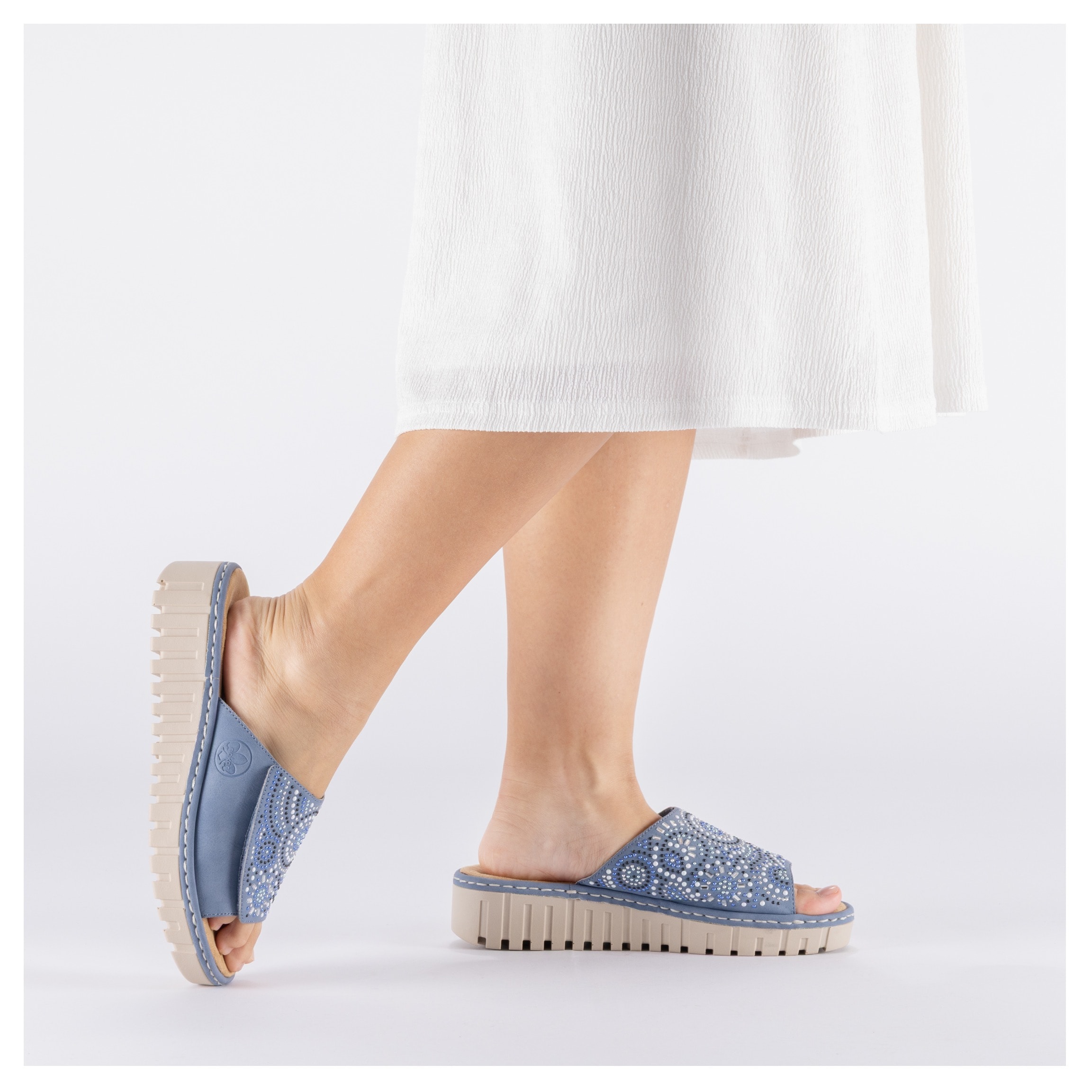 Rieker Pantolette  Sommerschuh, Strandschuh, Hausschuh mit regulierbarem Klettverschluss