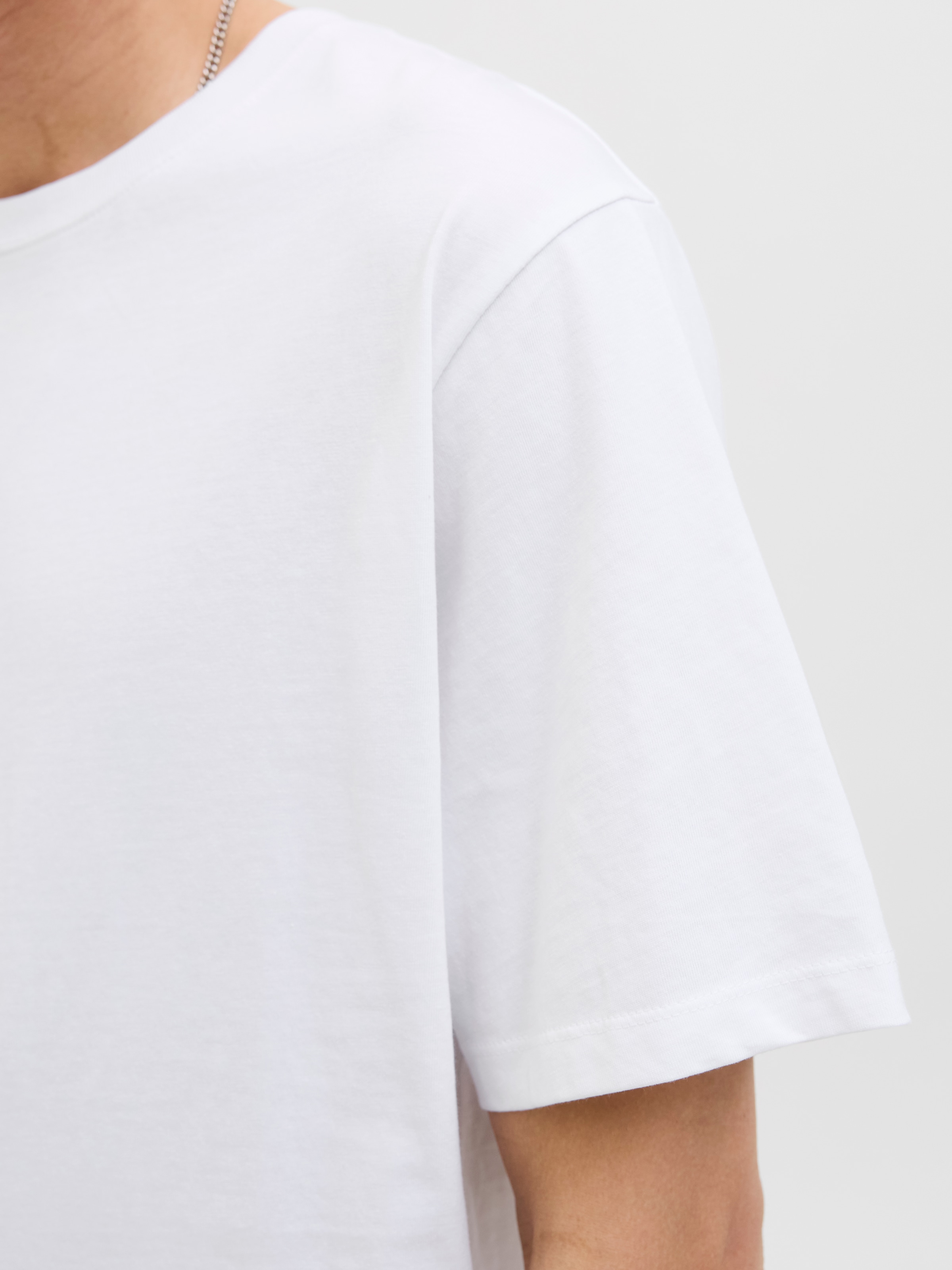 Jack & Jones Print-Shirt »JORTAVIRA POSTER TEE SS CREW NECK«, mit Backprint