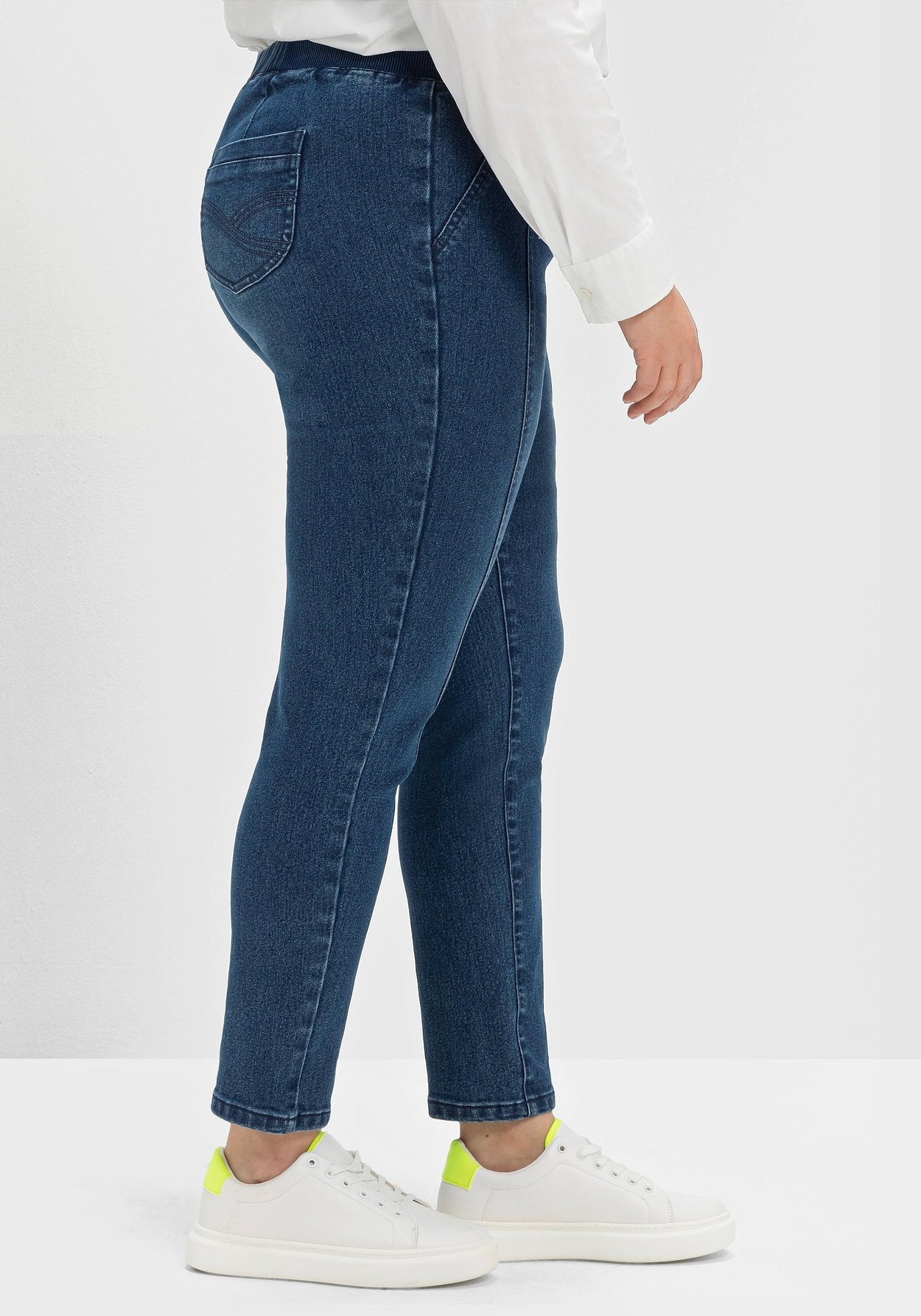 Sheego Schlupfjeans »Jeans mit modischen Zier- und Teilungsnähten«