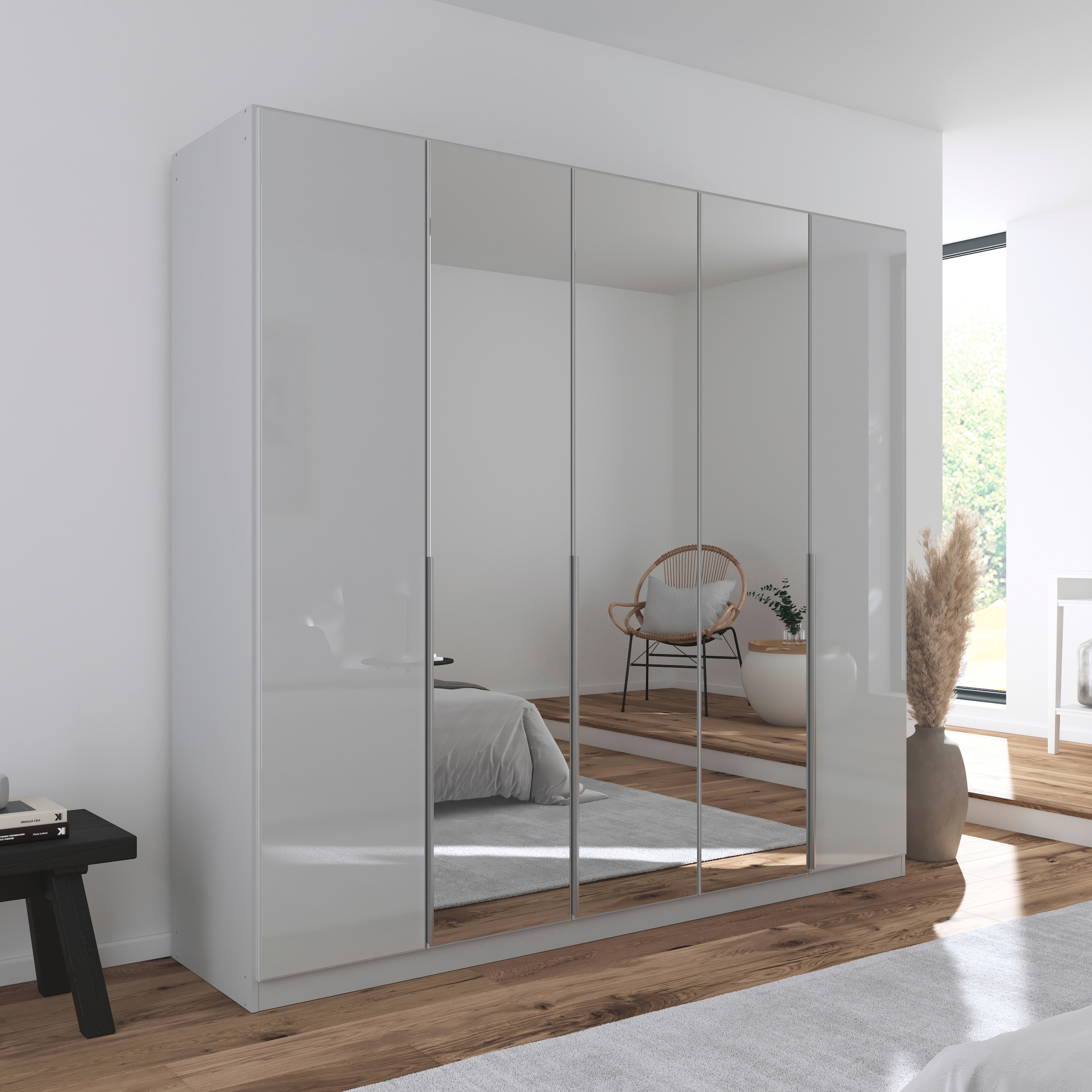 rauch Drehtürenschrank »Kleiderschrank Kleiderschränke Schrank Garderobe AGORDO mit Glasfront«, (in zwei Griff-Farben, Breiten 91-360 cm), durchdachte Innenausstattung, in 7 Breiten und 2 Höhen MADE IN GERMANY