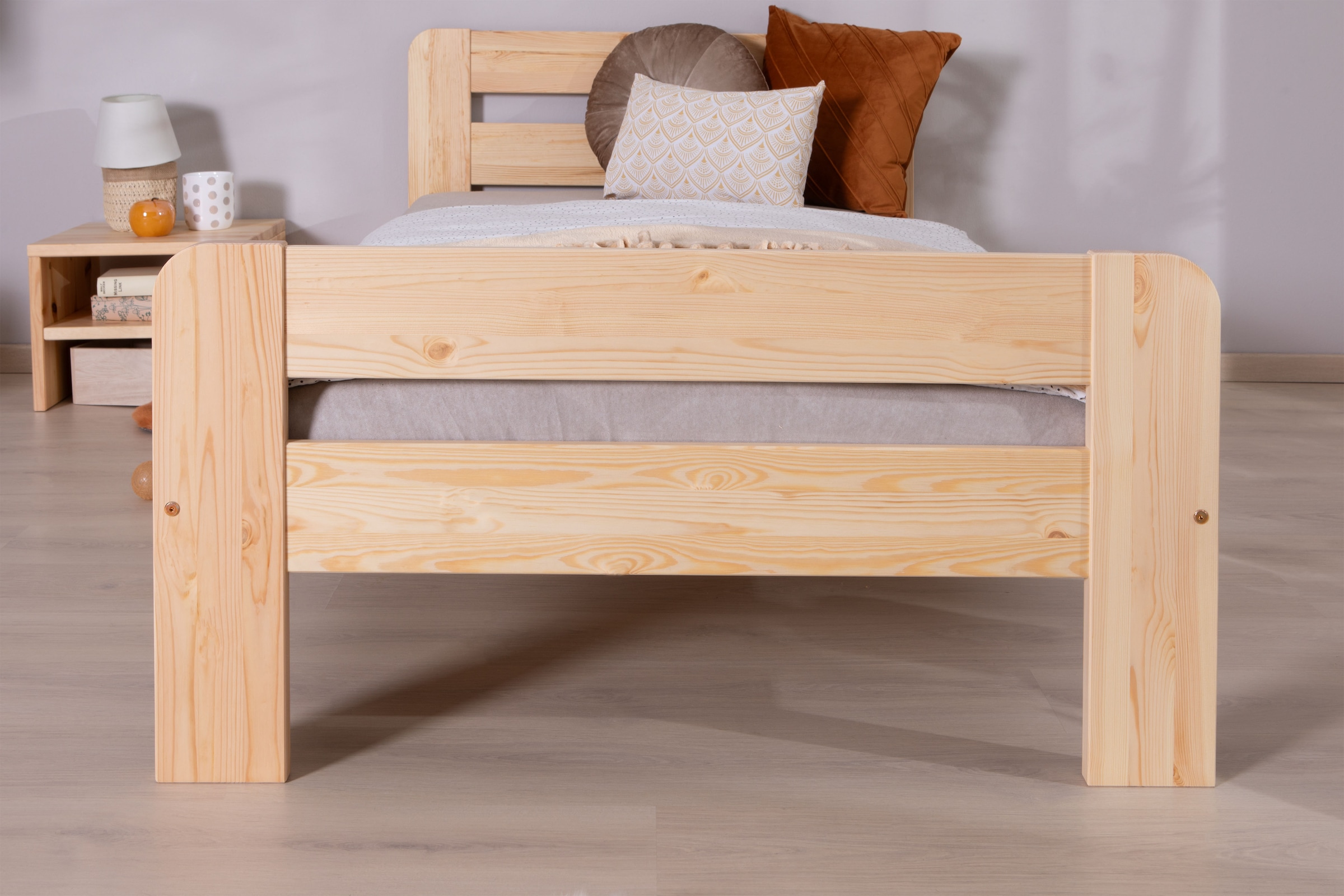 Ticaa Massivholzbett »"Bert", FSC®-zertifiziert (Kiefer), Jugendbett, mit Lattenrost« 90x200cm, 100x200cm, 140x200cm,  ideal für das Kinder- und Jugendzimmer, Massivholz