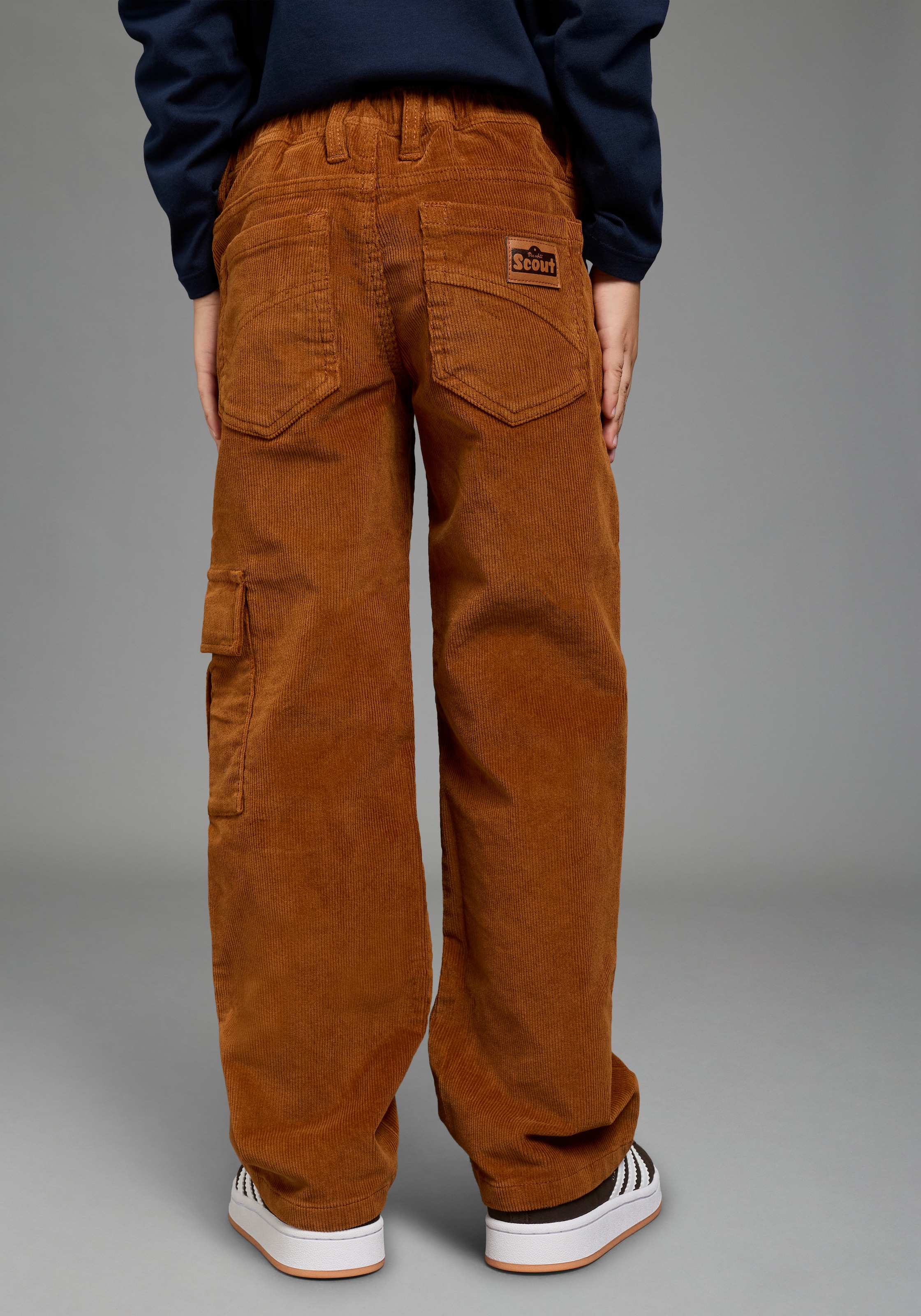 Scout Cordhose »Cordhose mit Cargotasche - NEU von SCOUT«  Cargo-Cordhose in lässige Passform und innenliegendem Gummizug