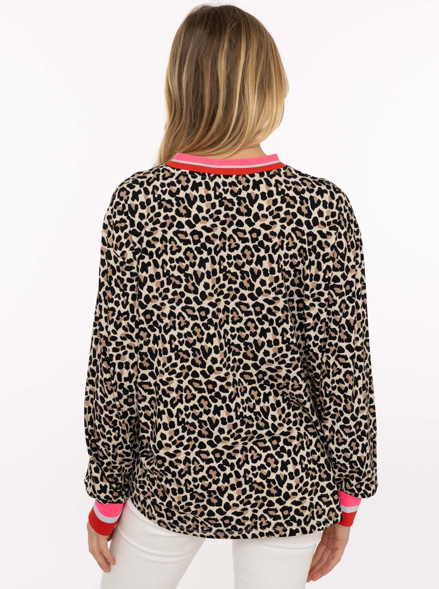 Zwillingsherz Blusenshirt »"Leo"« Leichtes Material, gestreifte Bündchen, Leomuster, V-Neck