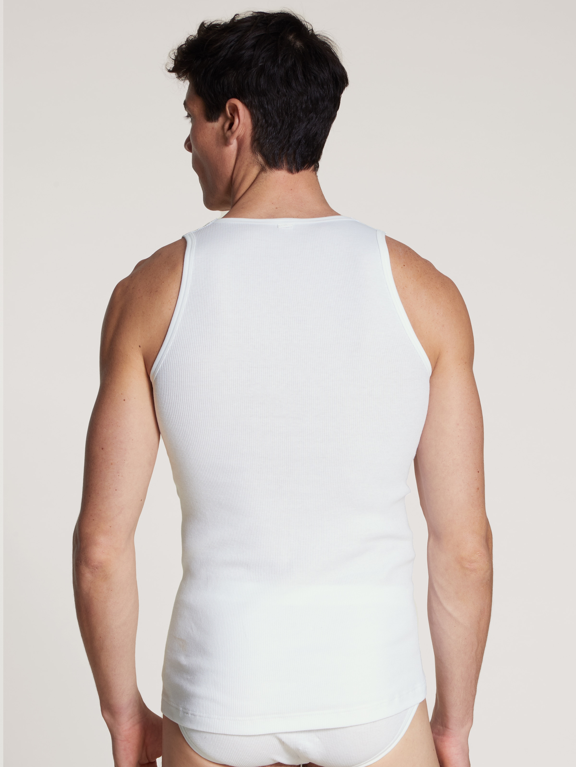 CALIDA Unterhemd »Natural Benefit«, (Packung, 2 St.), Athletic-Shirt, körperbetonter Schnitt im 2er Pack
