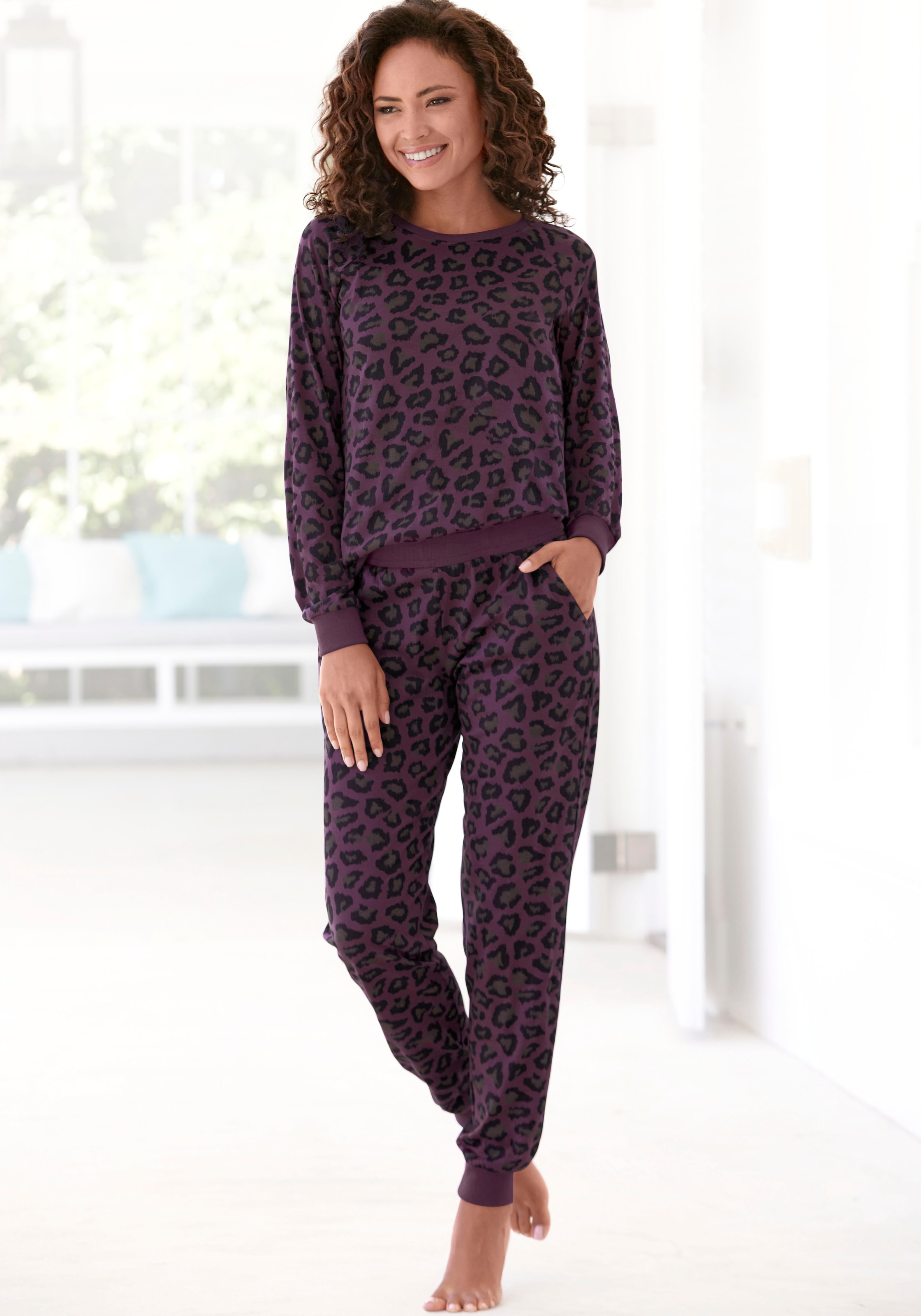 Vivance Dreams Pyjama, (2 tlg.), mit tonalem Animalprint