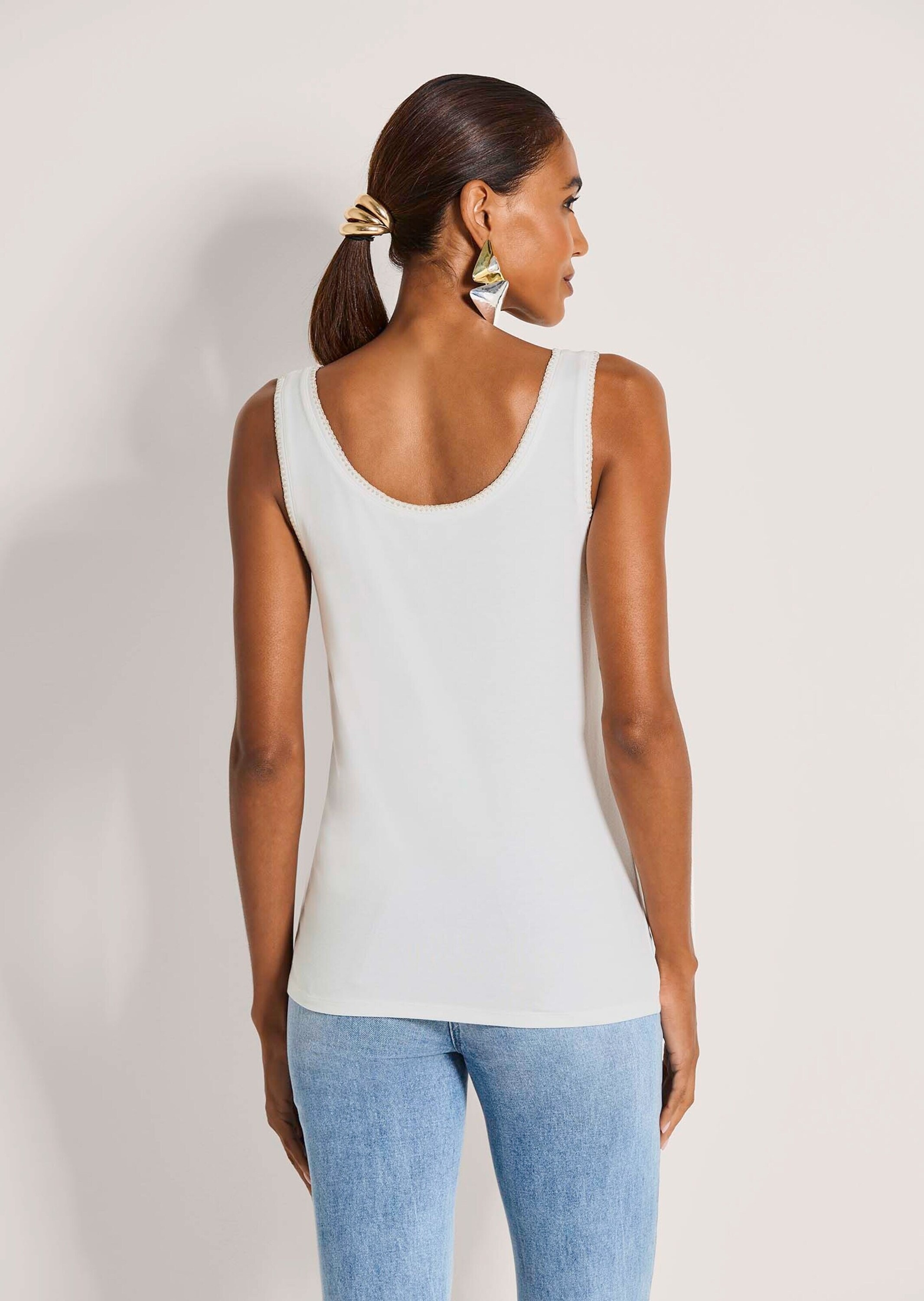 MADELEINE Trägertop »Glanztop Elegantes Jerseytop mit Glanzakzenten« Paspelierung