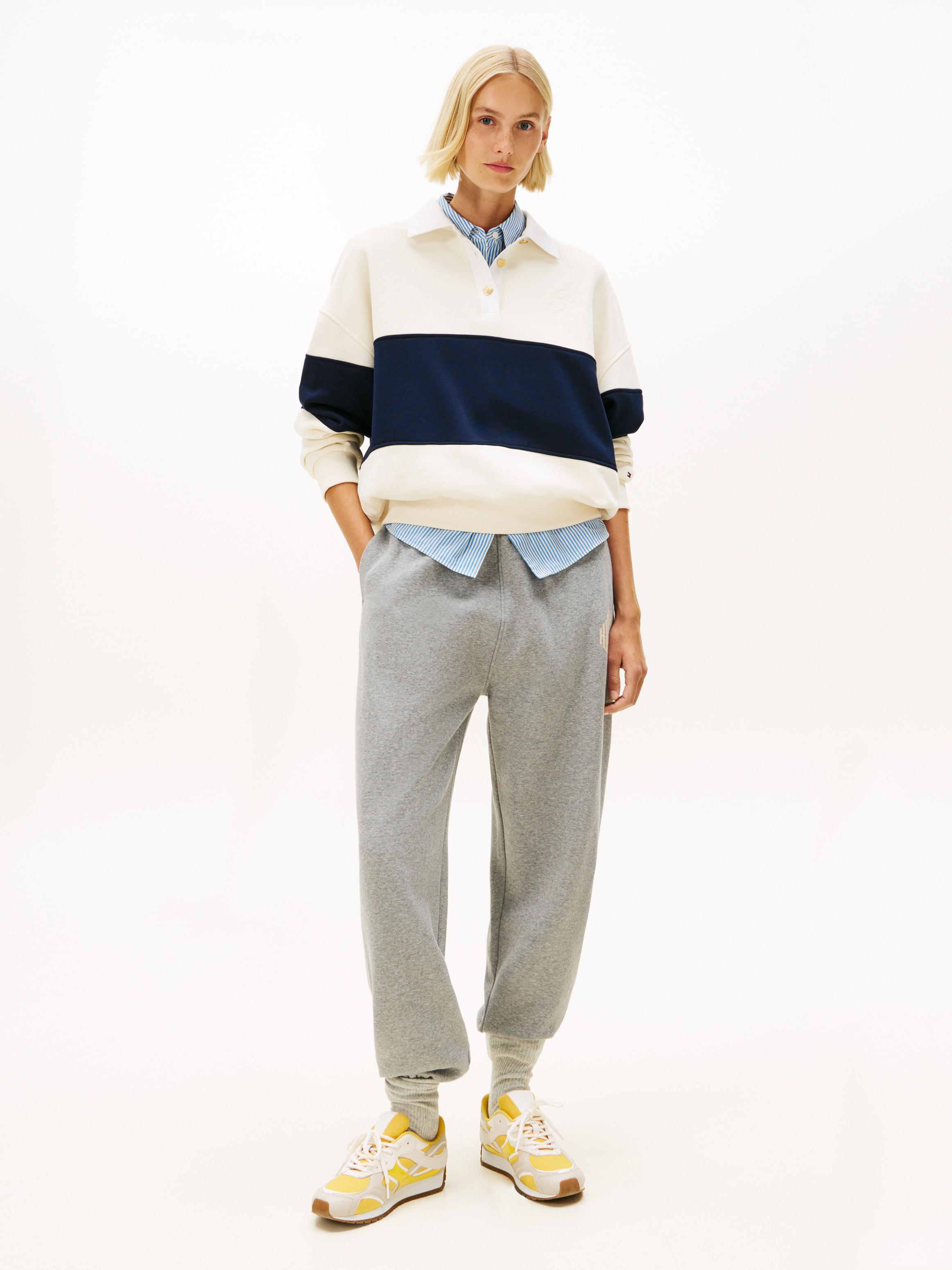 Tommy Hilfiger Sweatshirt »GOLD BTN RUGBY FLEECE SWTSRT«, mit goldfarbenen Knöpfen
