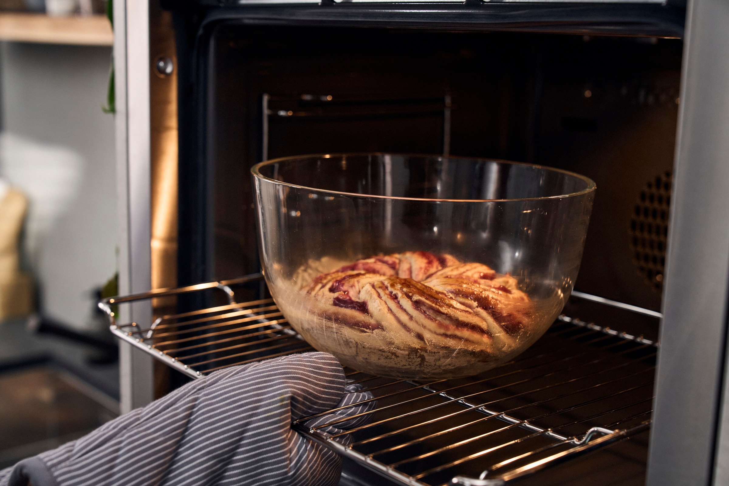 Zwilling Aufbewahrungsschüssel »Fresh & Save BOWLS«, (2 tlg., Schüssel inkl. Deckel), Vakuumschüssel L / 24 cm, Glas