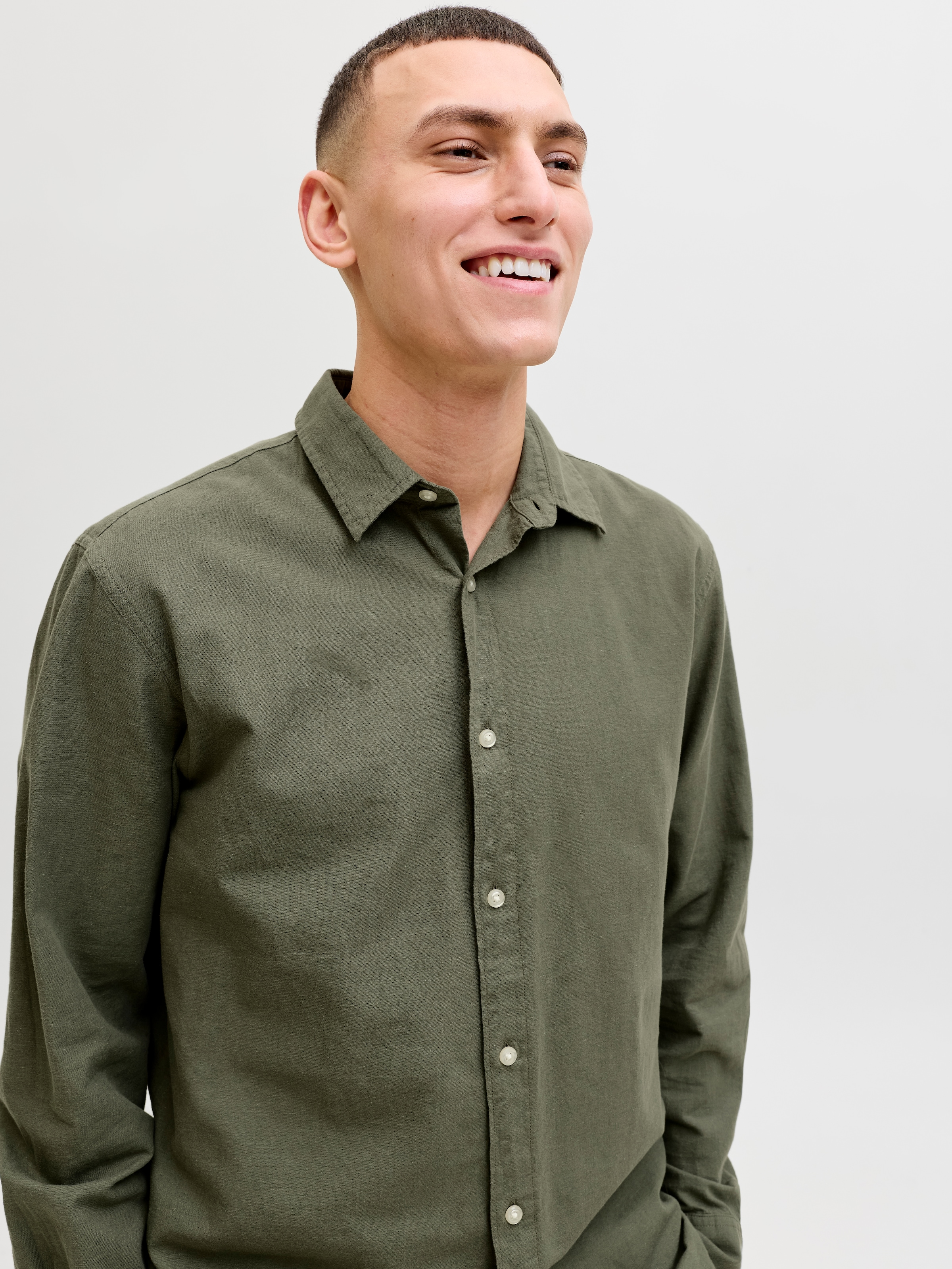 Jack & Jones Langarmhemd »JJEBREEZE LINEN BLEND SHIRT L/S SN« mit Knopfleiste