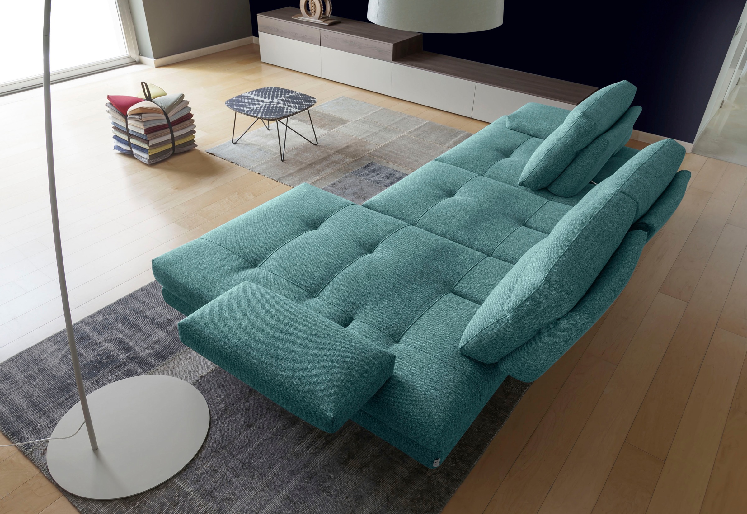 CALIA ITALIA Ecksofa »Toby Wing, L-Form, Designsofa mit sensationellem Sitzkomfort«, inklusive Sitztiefenverstellung, Füße in chrom glänzend