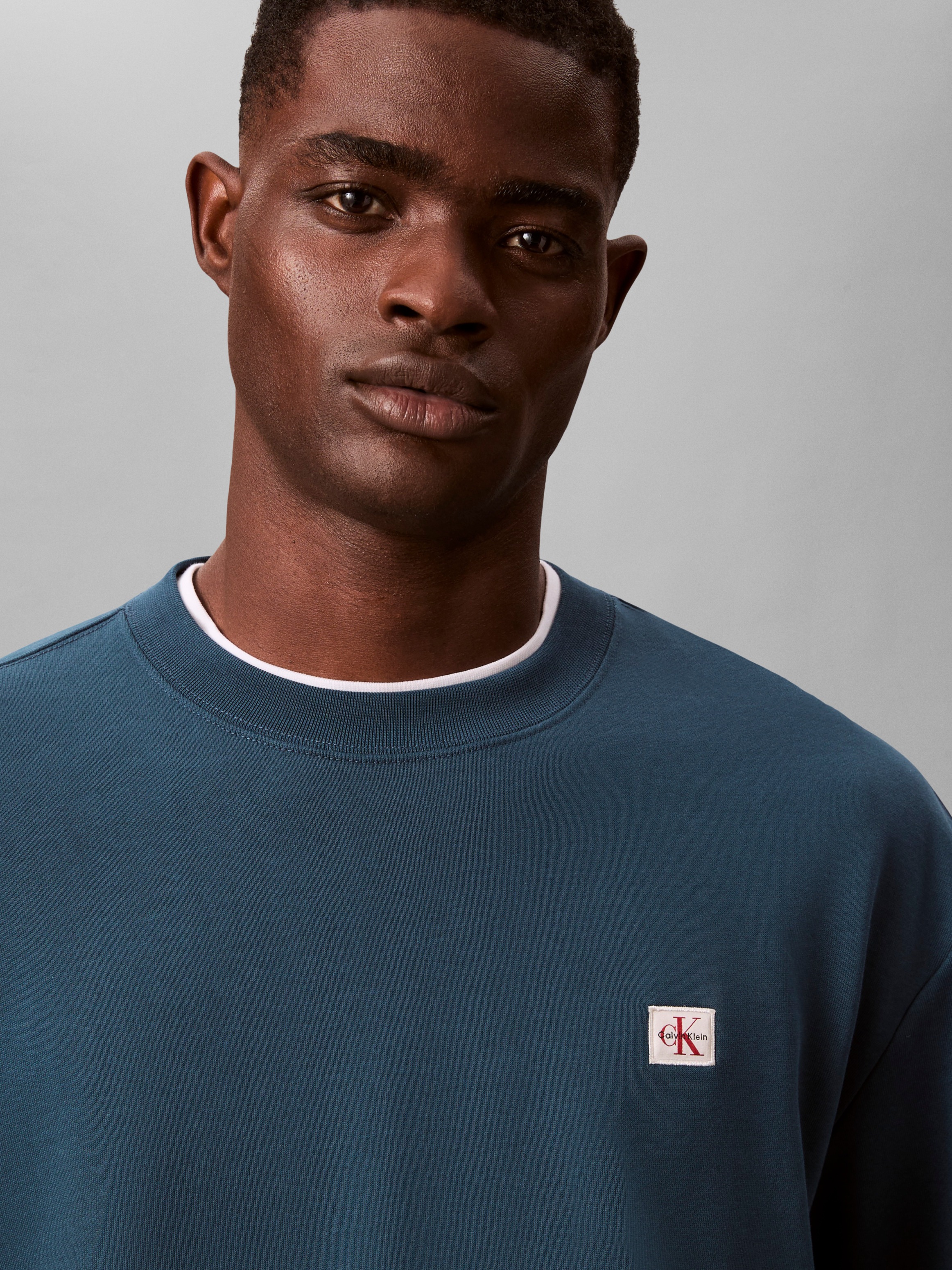 Calvin Klein Jeans Sweatshirt »400GSM TRRY BDG CRWN«, Mit Rundhalsausschnitt

