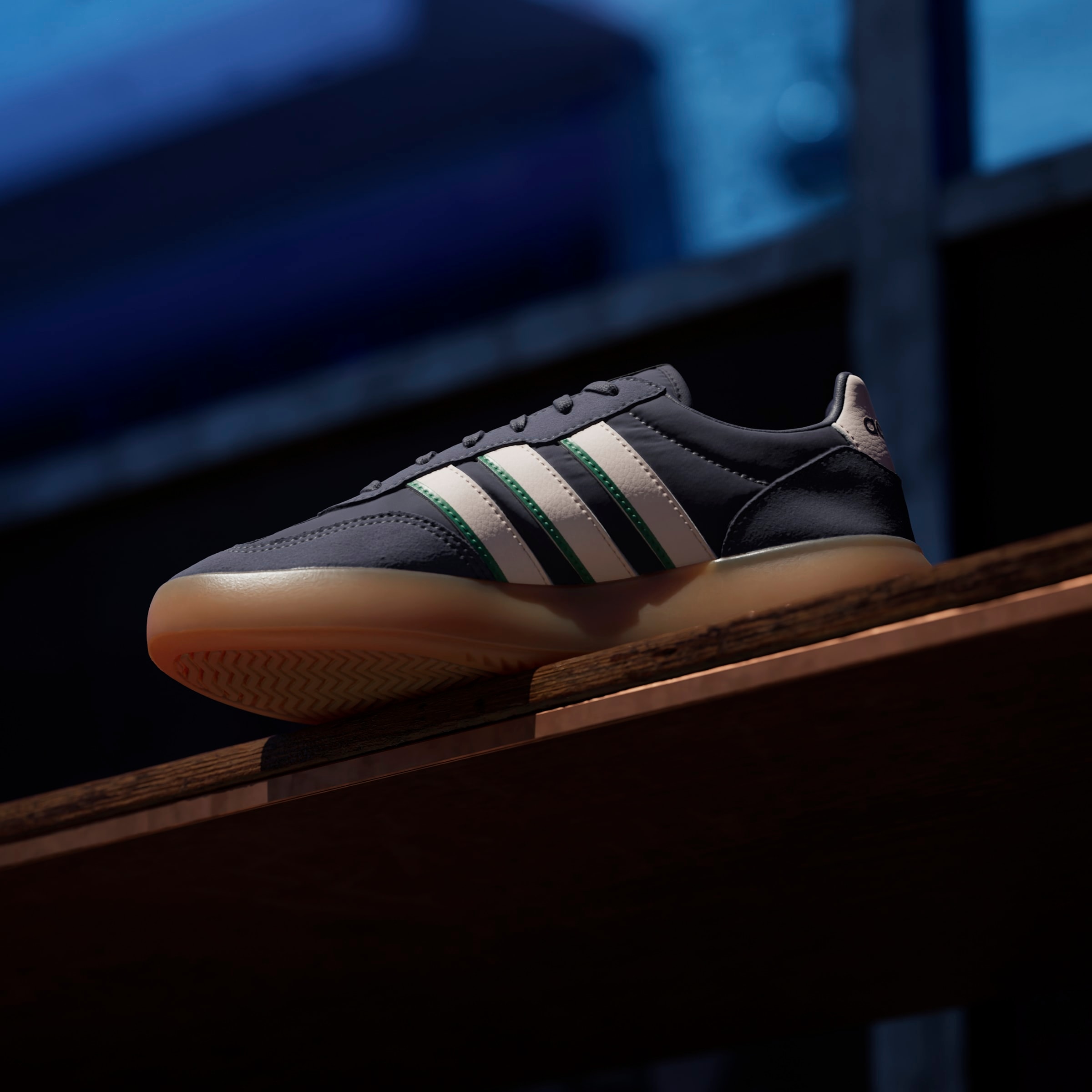 adidas Sportswear Sneaker »BARREDA DECODE«  inspiriert vom Design des adidas handball spezial
