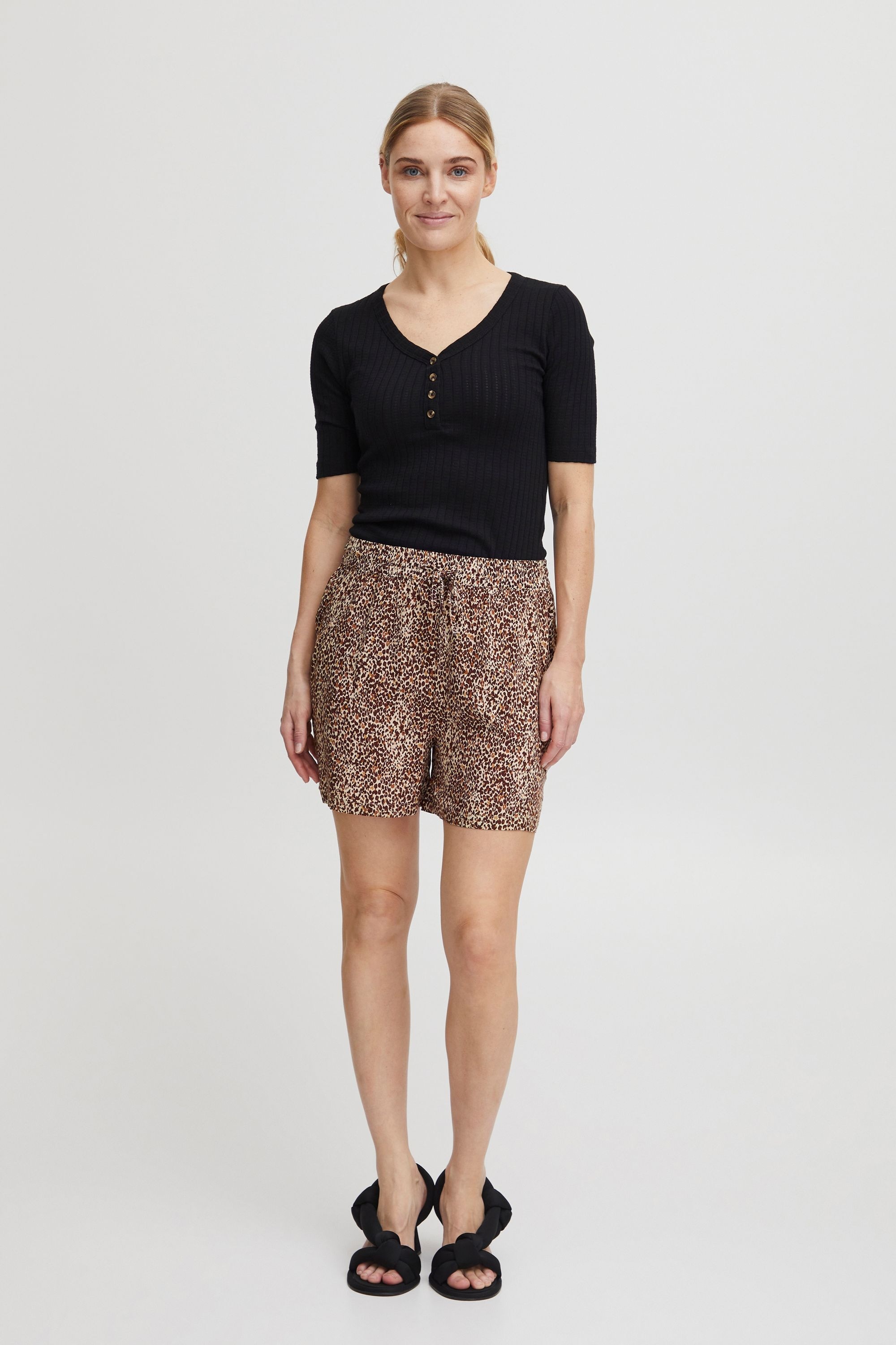 b.young Shorts »Shorts BYMmjoella«