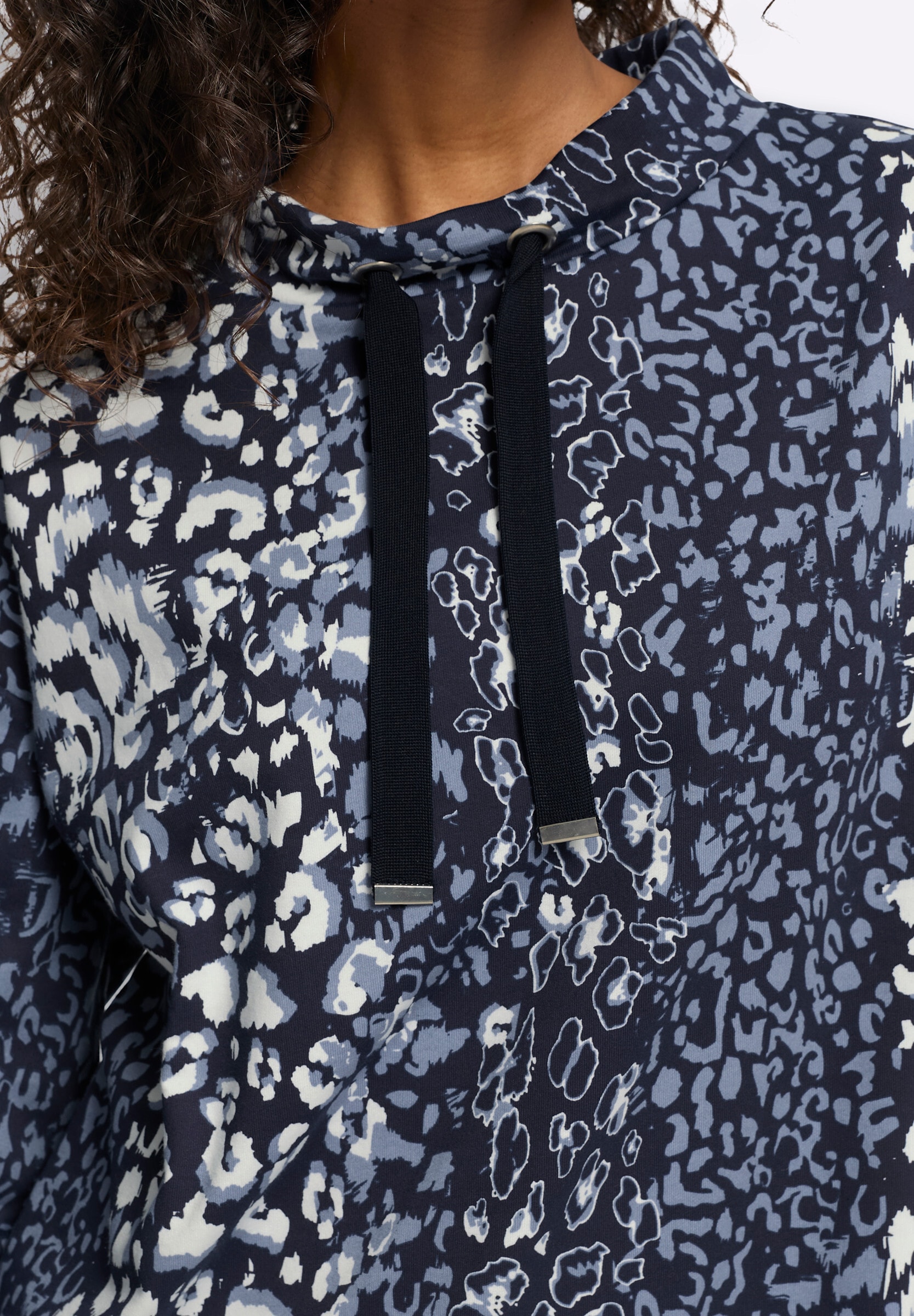 heine Sweatshirt »Sweatshirt Sweatshirt mit Animal-Dessin«
