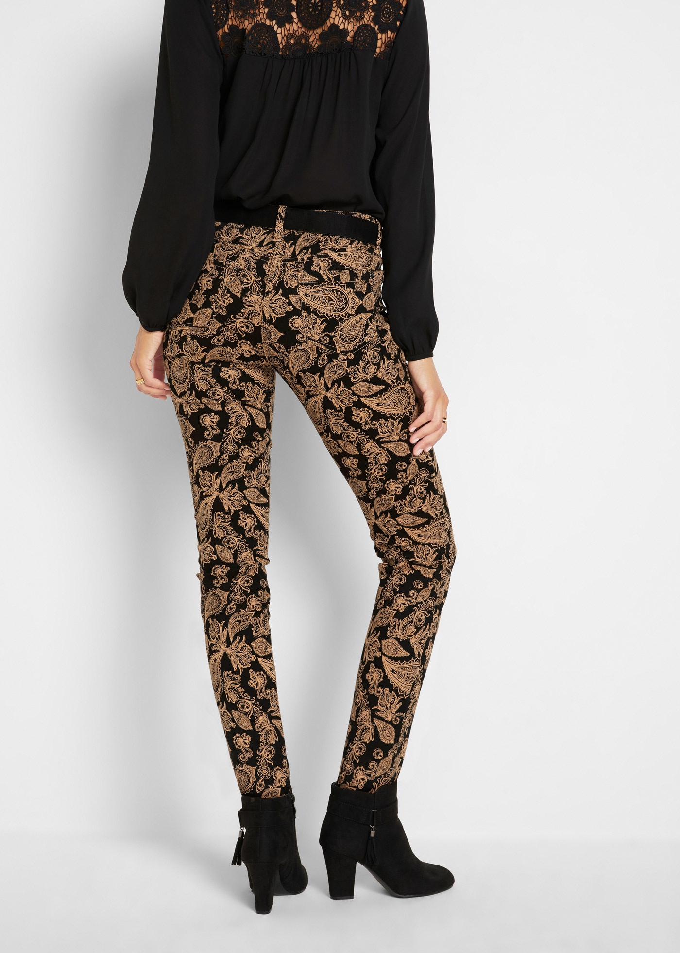 bonprix Stretch-Hose »Stretch-Hose bedruckt«  mit Elasthan-Anteil, Slim fit Passform, mit modischem Druck