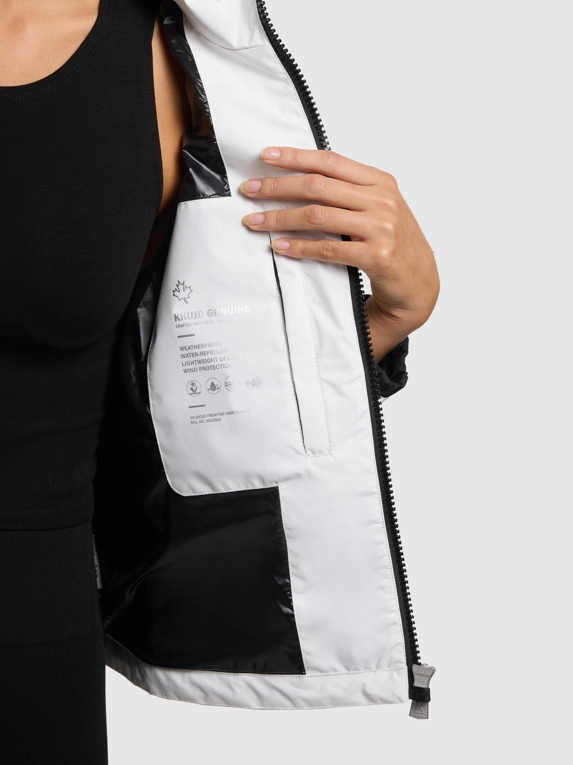 khujo Windbreaker »Windbreaker Olia« mit Kapuze Übergangsjacke mit im Kragen verstaubarer Kapuze