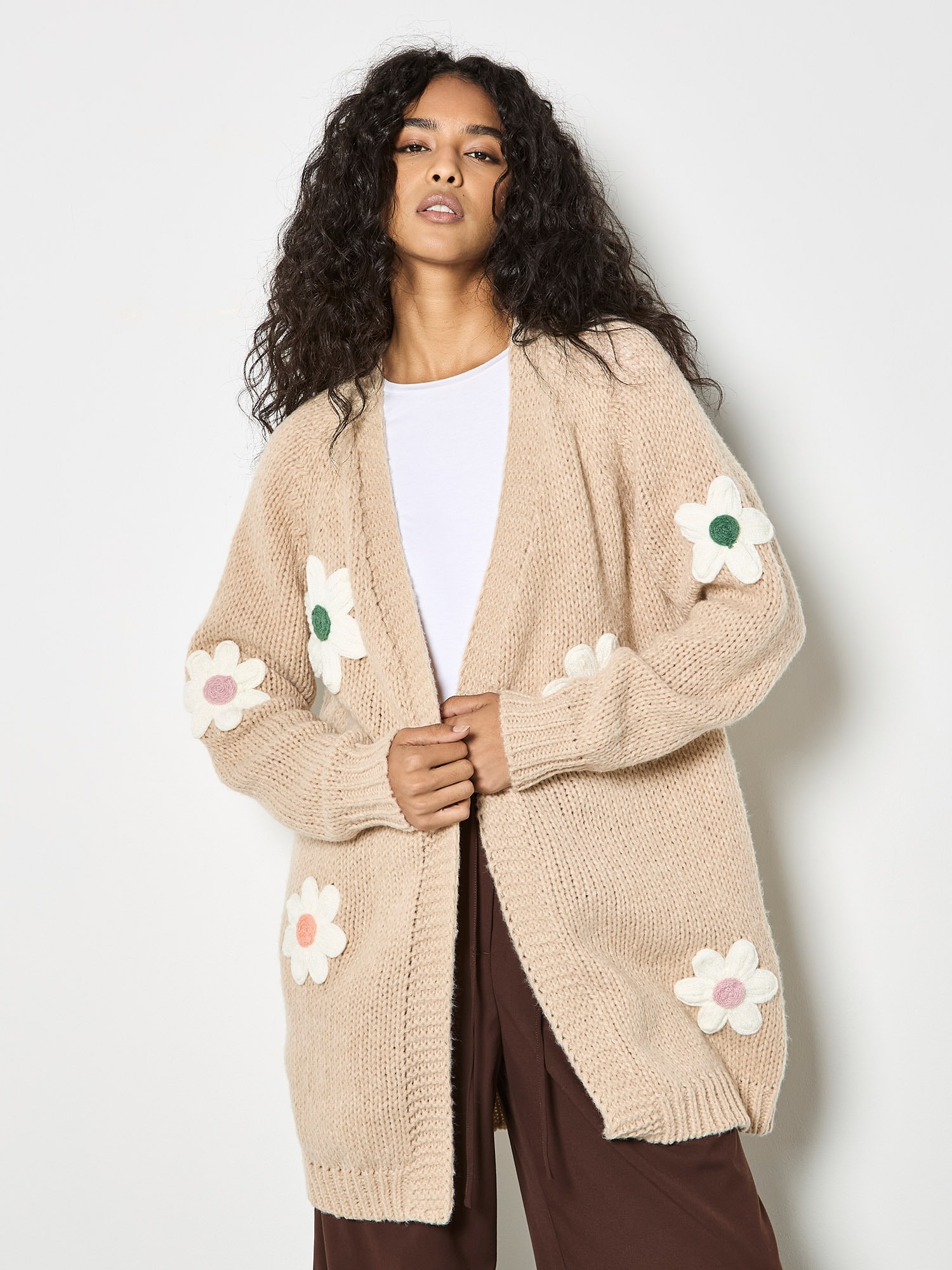 Apricot Strickjacke »Strickjacke« Blumenapplikation