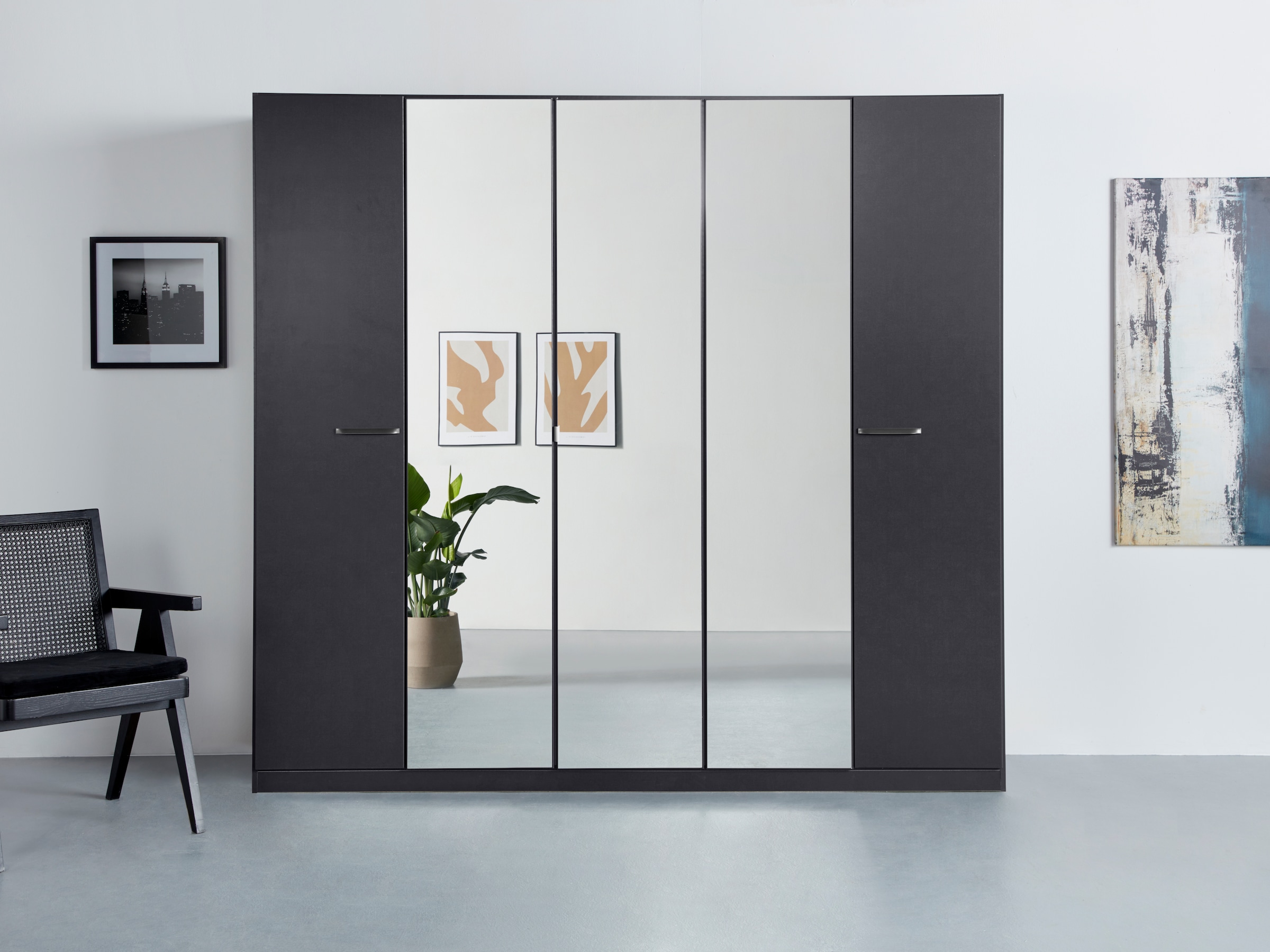 rauch Drehtürenschrank »Kleiderschrank Schrank Garderobe TOPSELLER OTELI inkl. Inneneinteilung«, (erhältlich in Breiten 91-360 cm, ab Breite 136cm inkl. Innenschubladen), mit zusätzlichen Einlegeböden, optional mit Spiegel MADE IN GERMANY