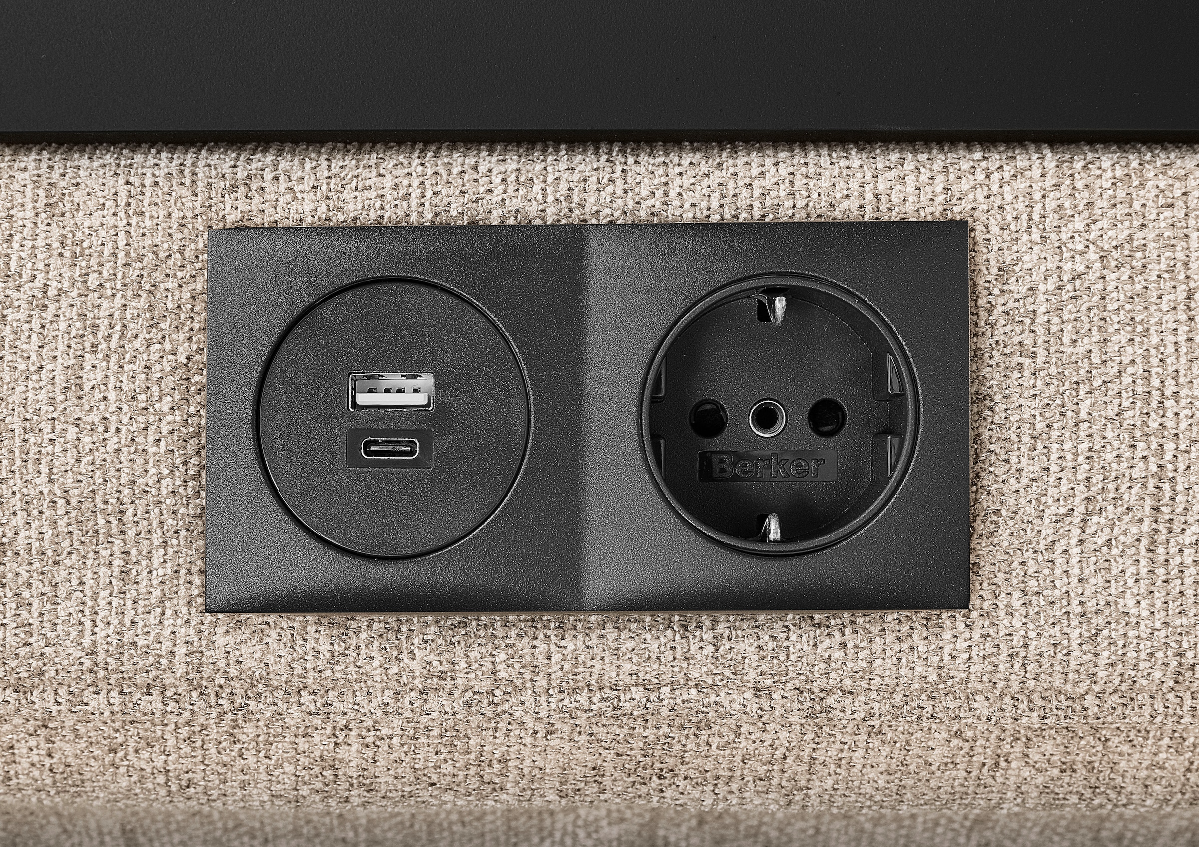 Home affaire 3-Sitzer »Turin Sofa mit elektrischer Relaxfunktion, Breite 226 cm« inkl. Tisch, USB & Steckdose, Federkern & pflegeleichtem Bezug