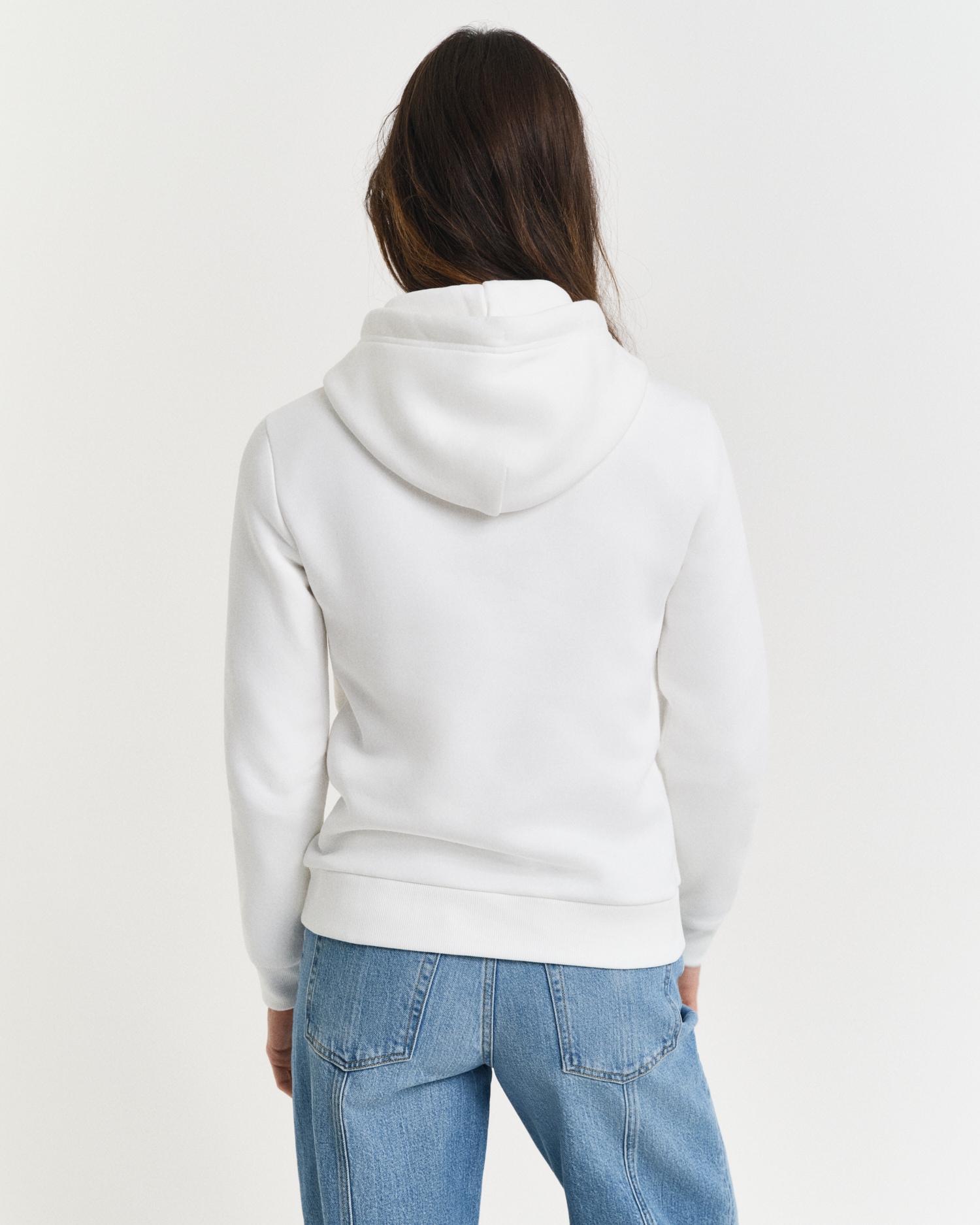 Gant Hoodie »REG TONAL SHIELD HOODIE«, Ton in Ton Stickerei, Rippbündchen
