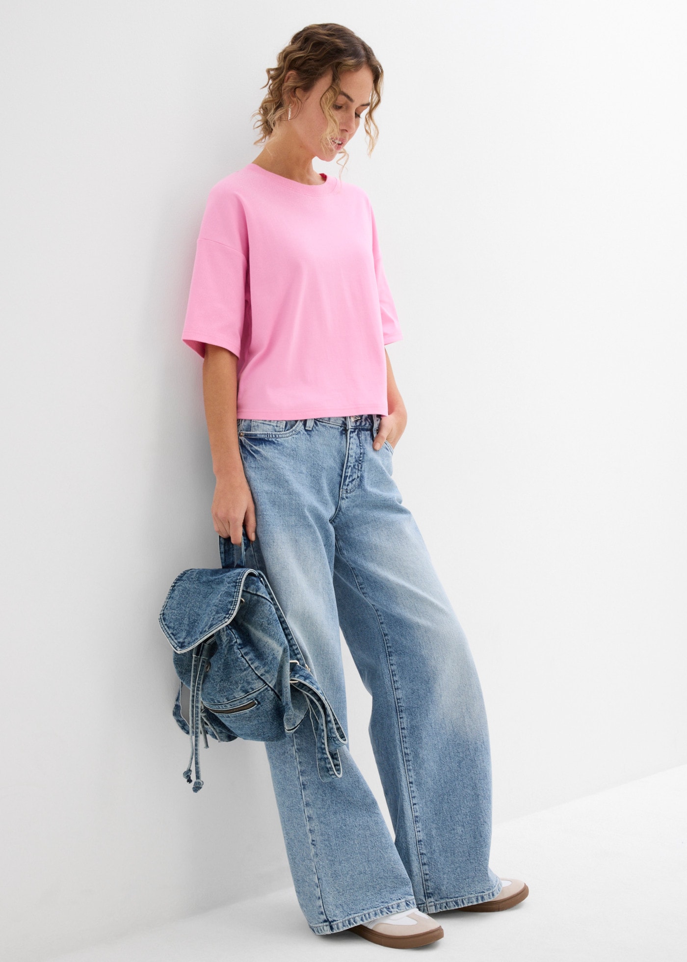 bonprix T-Shirt Oversize-Style, mit Rundhalsausschnitt, aus Baumwolle