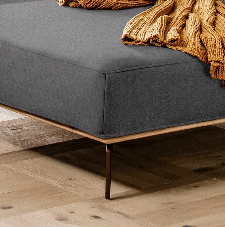 W.SCHILLIG Ecksofa »run, Designsofa mit tollem Sitzkomfort, L-Form«, mit Holzsockel, Füße in Bronze pulverbeschichtet, Breite 299 cm
