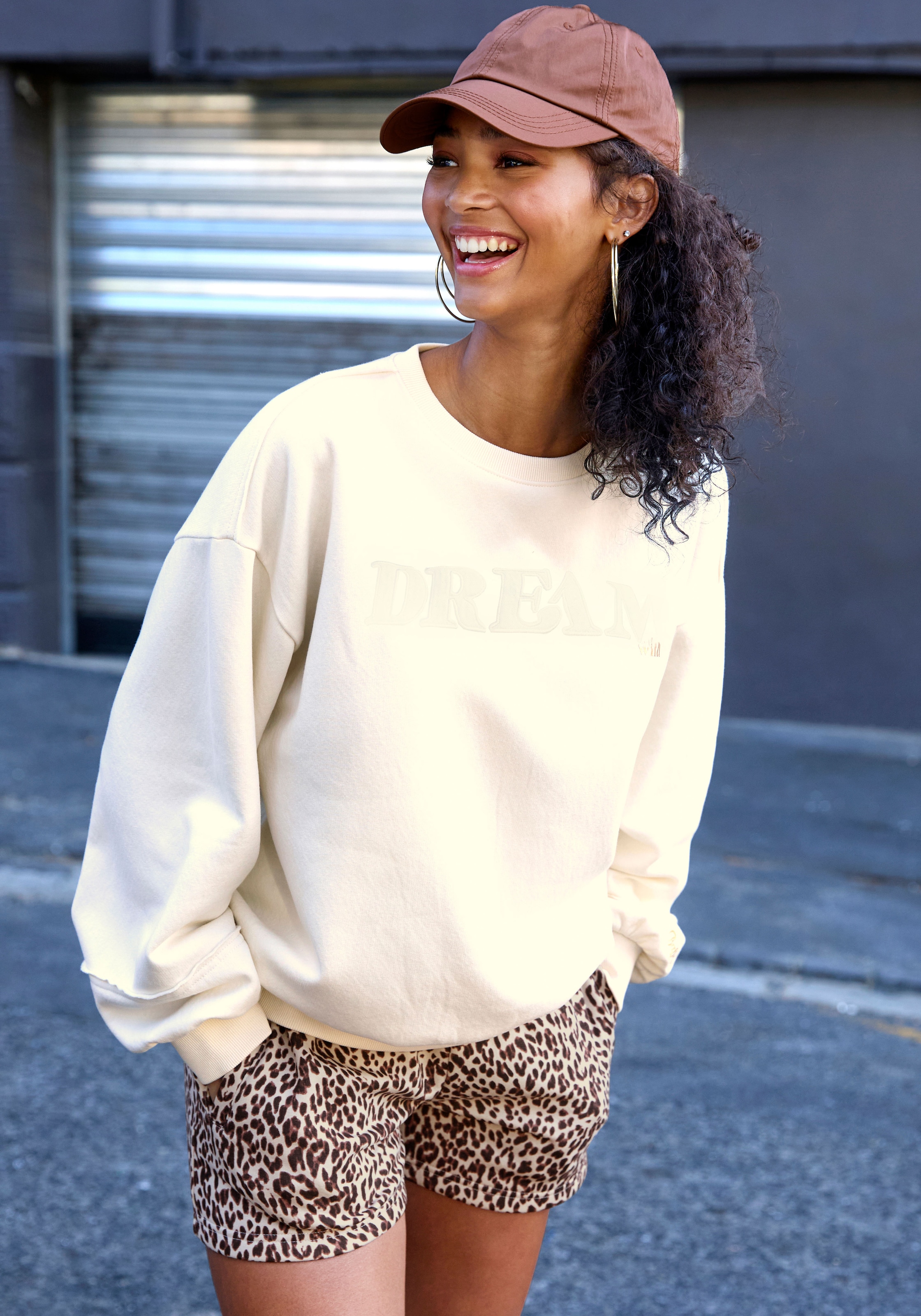 Buffalo Sweatshorts, mit seitlichem Rippeinsatz und Logostickerei
