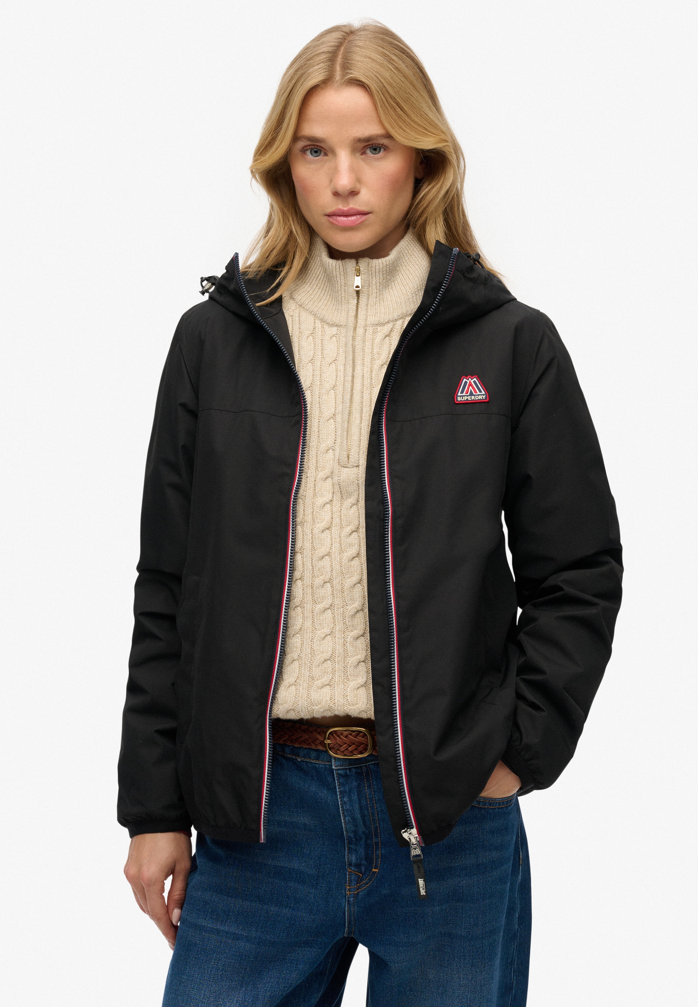 Superdry Outdoorjacke »ESSENTIAL TRI WINDBREAKER JKT« mit Kapuze