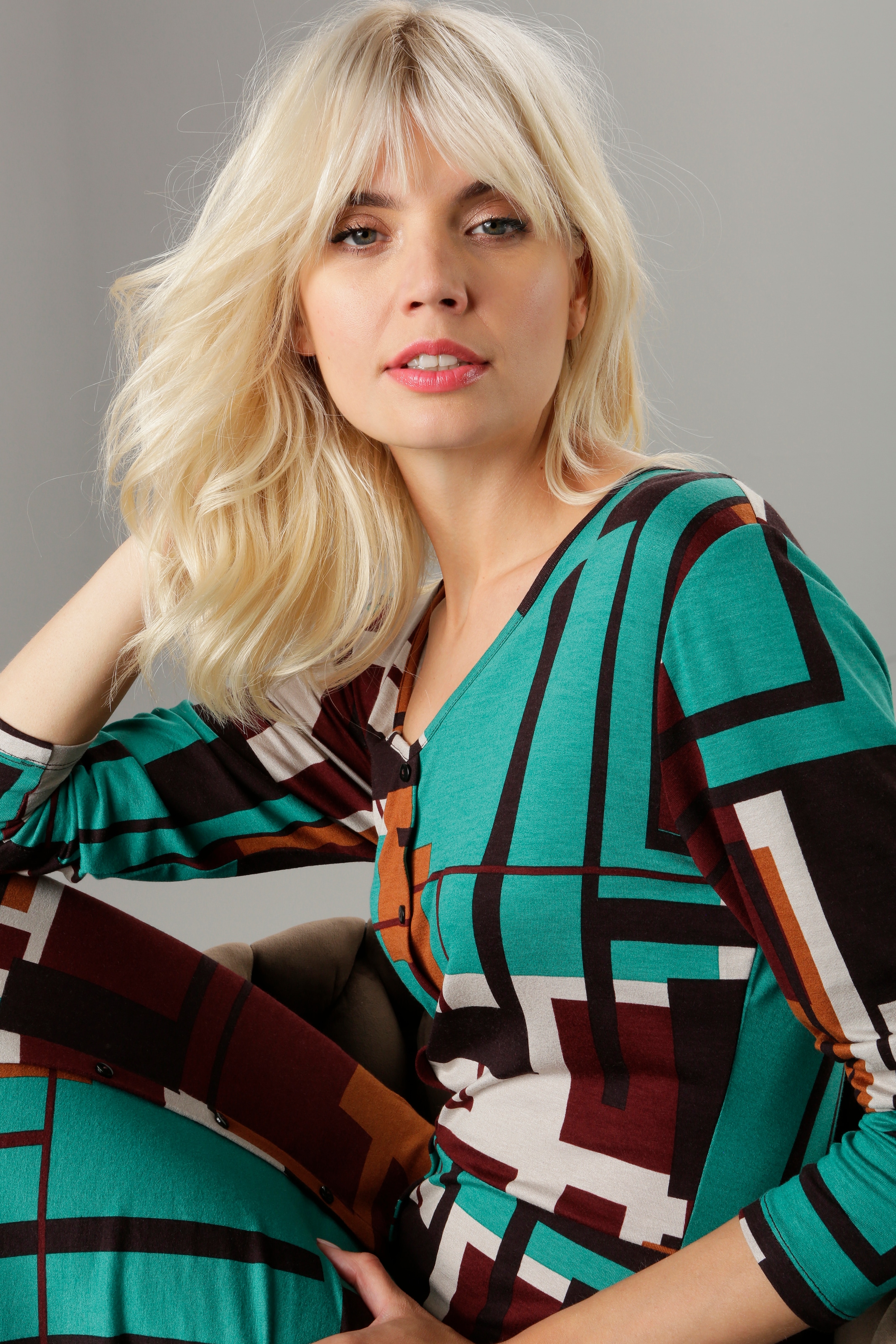 Aniston SELECTED grafischem mit Fake-Knopfleiste Online im Shop OTTO Jerseykleid, Druck und