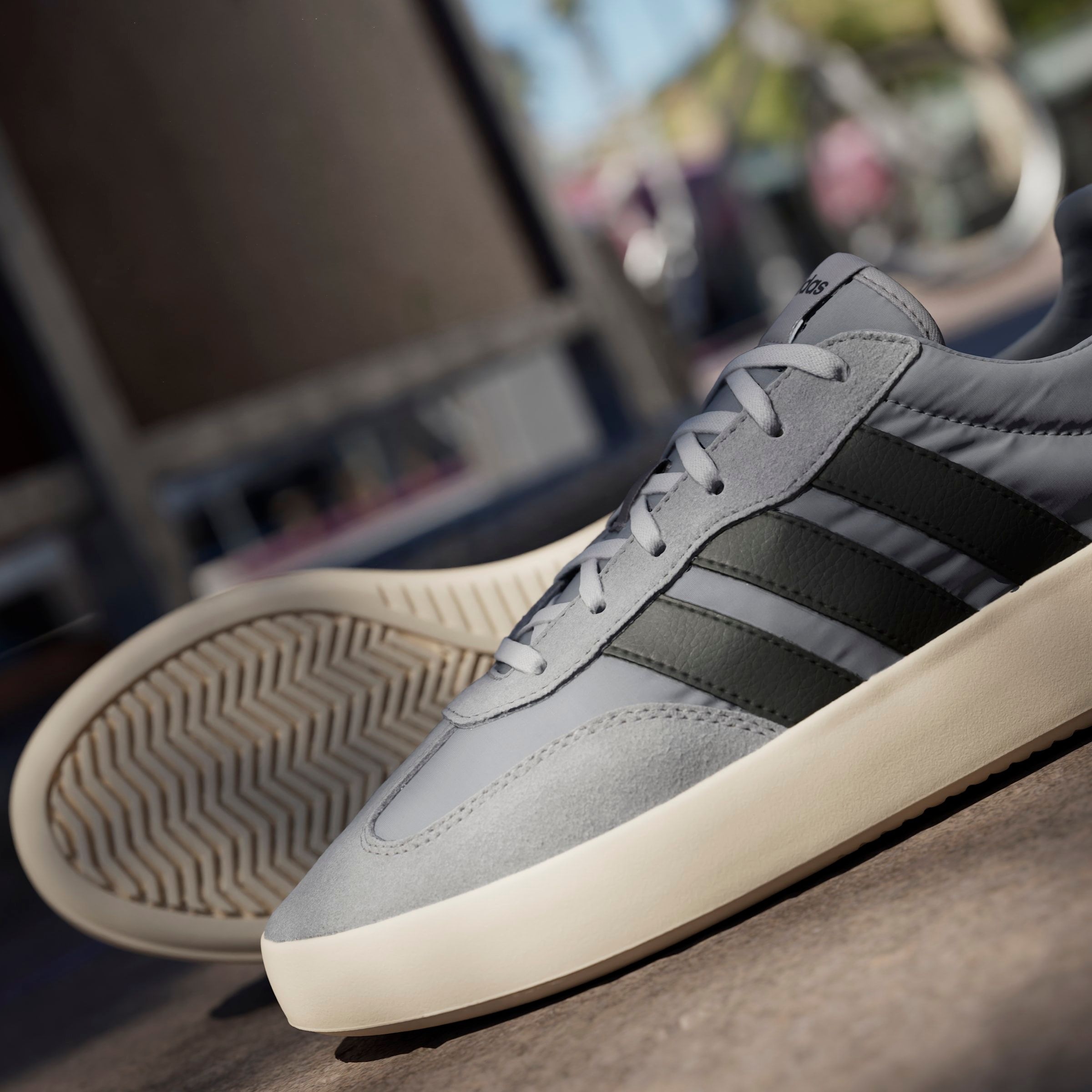 adidas Sportswear Sneaker »BARREDA DECODE«, Design auf den Spuren des adidas Handball Spezial