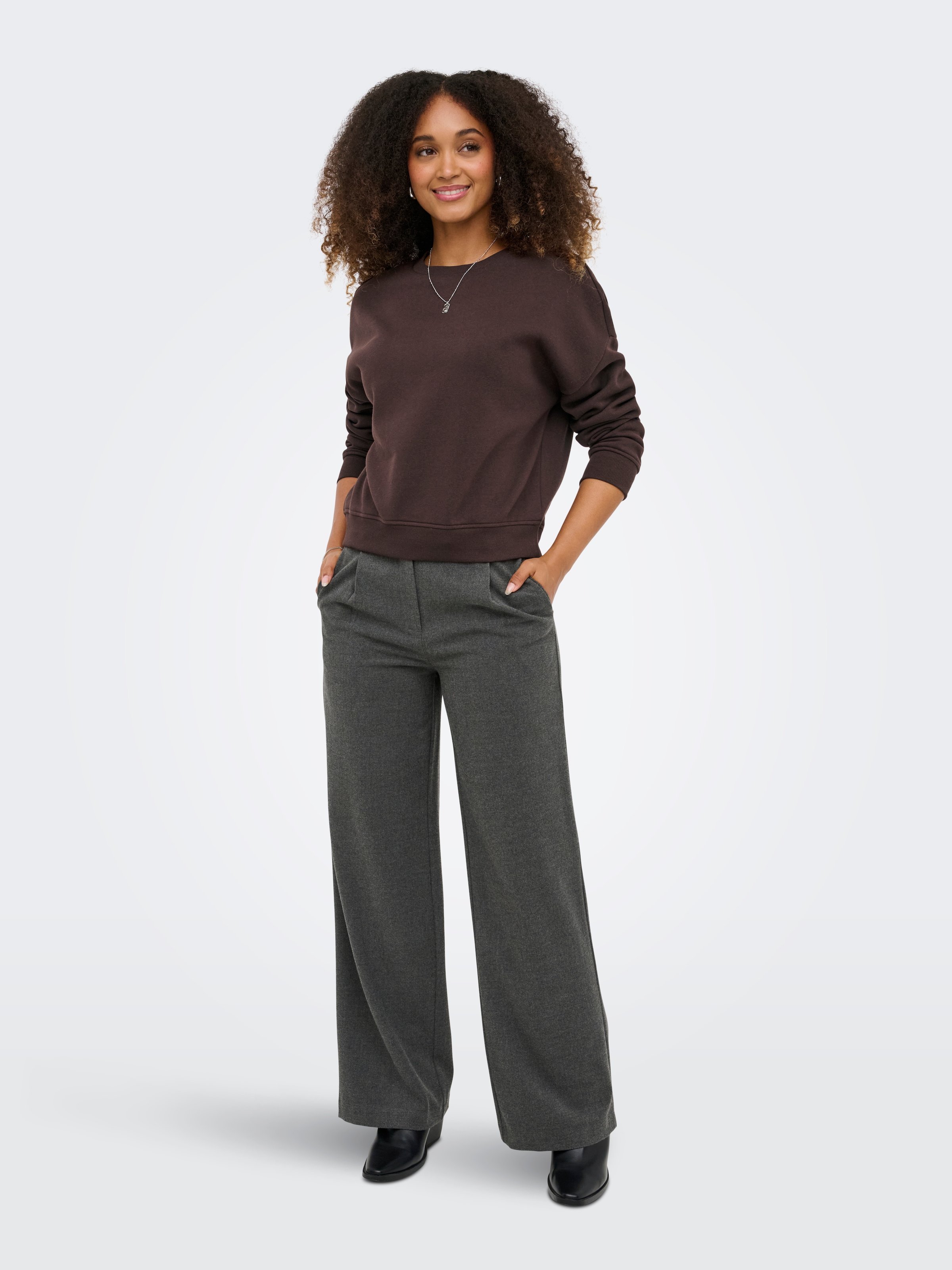 ONLY Sweatshirt »ONLSWEAT L/S CREW OVERSIZE SWT«, Baumwollmischung, loose fit, Rundhals
