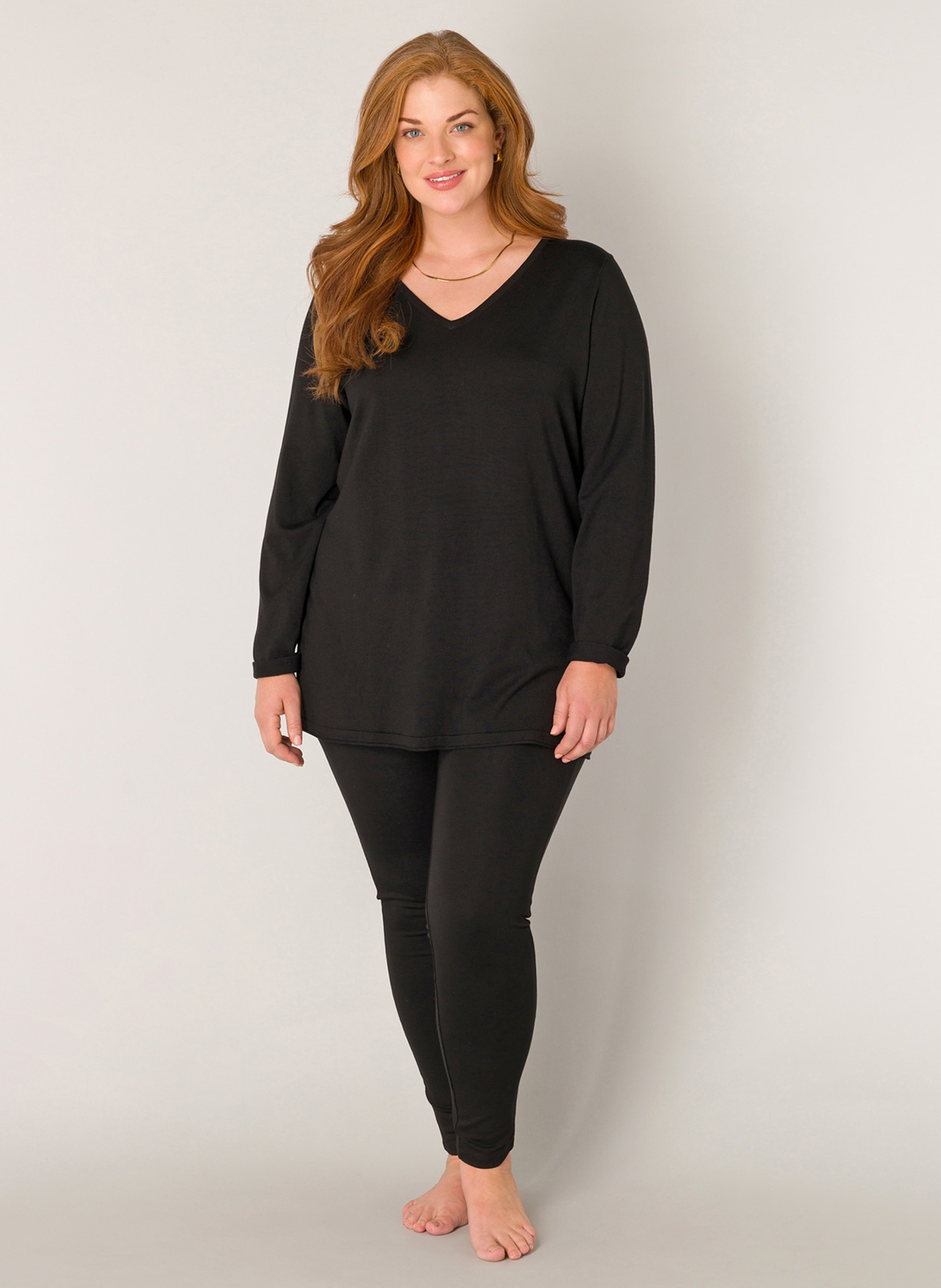 Base Level Curvy V-Ausschnitt-Pullover »Anine«, Pullover in weicher und formstabiler Qualität
