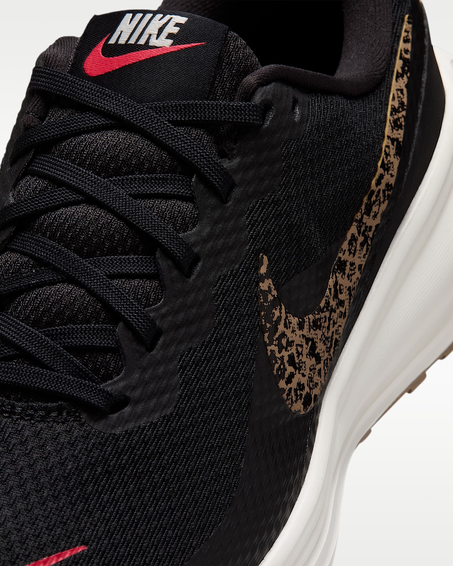 Nike Laufschuh »W REVOLUTION 8 PRINT«