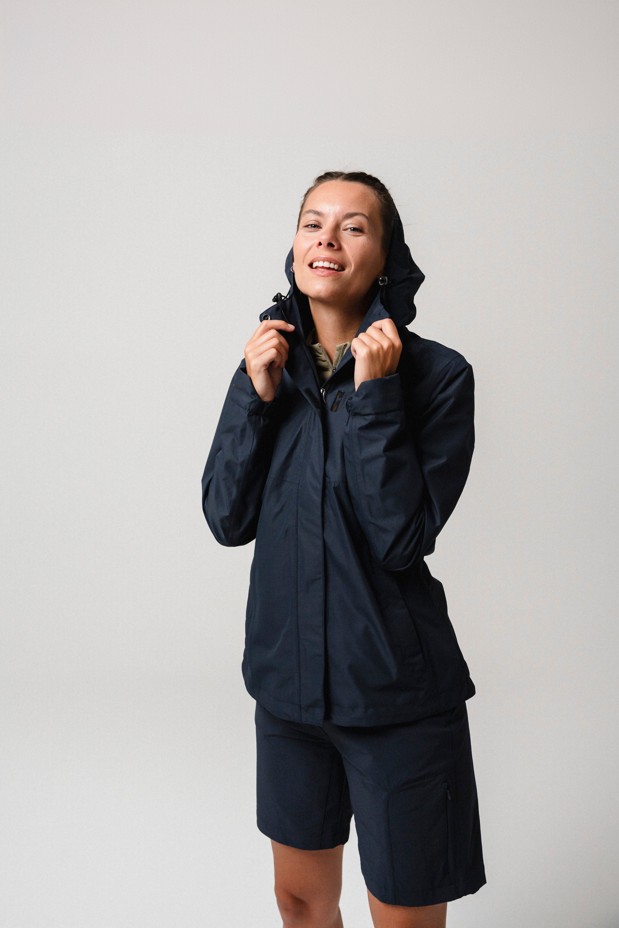 Gonso Fahrradjacke »SAVE JACKET ESSENTIAL W« Damen Regenjacke wind- und wasserdicht, Radjacke mit Kapuze