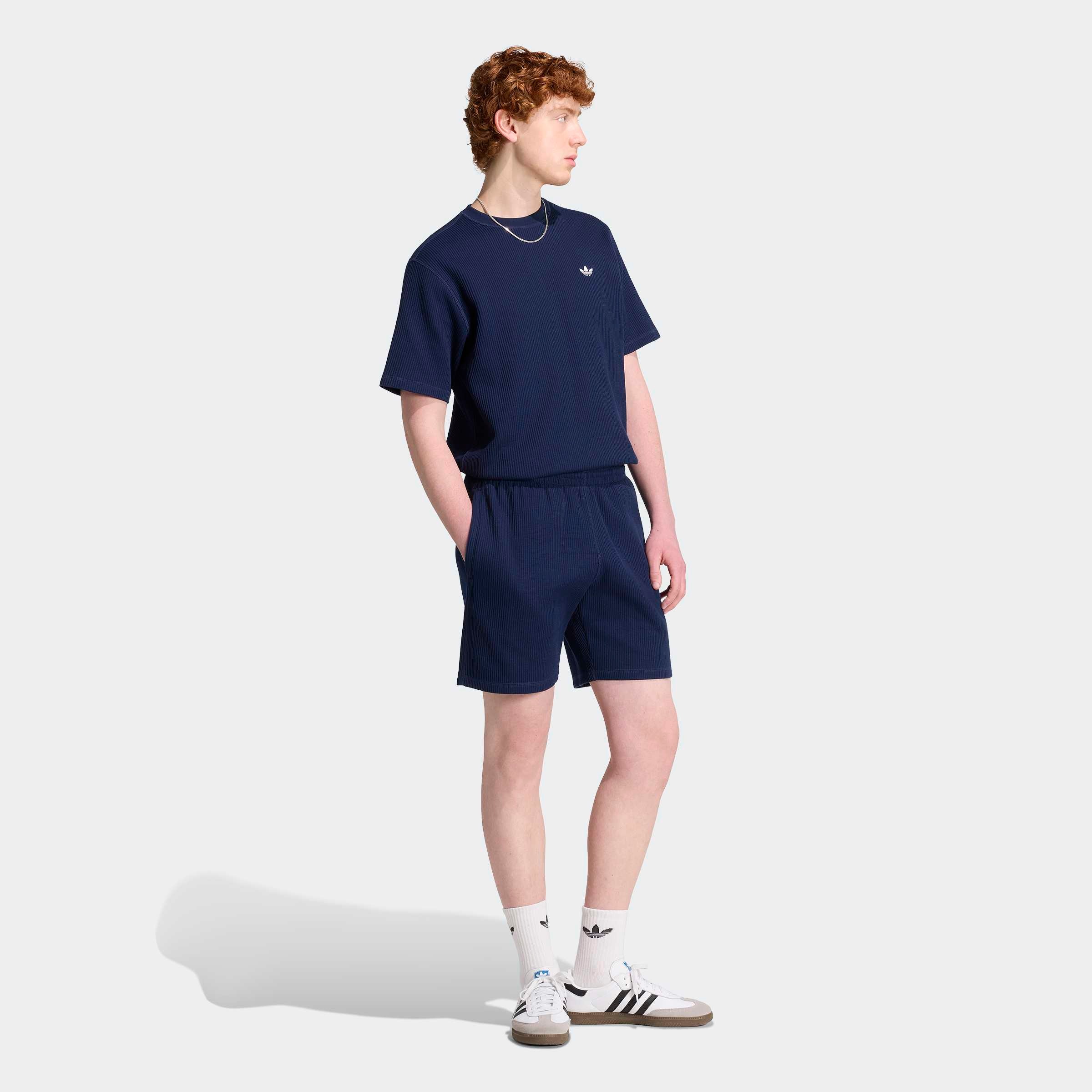adidas Originals Shorts »TREFOIL ESSENTIALS WAFFELSTRICK«  sportlicher Stil, lässige Passform, für Erwachsene