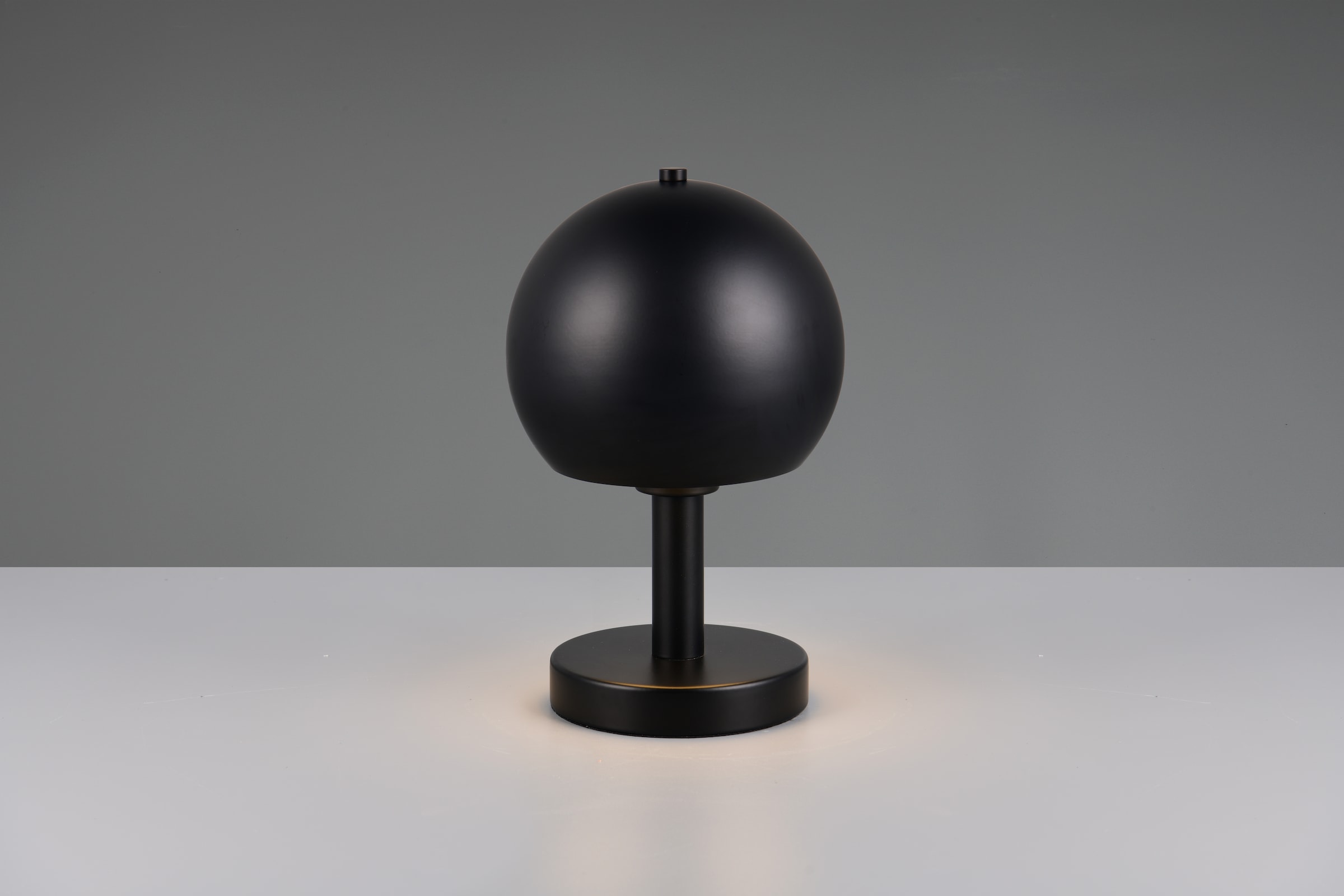 my home Schreibtischlampe »Christelle, Deko Tischleuchte mit Metallschirm Ø 18cm Höhe 29cm« E27 1 Stk. warmweiß - kaltweiß exkl 1x E27 max 10W, indirektes Licht, Lichtaustritt nur nach unten