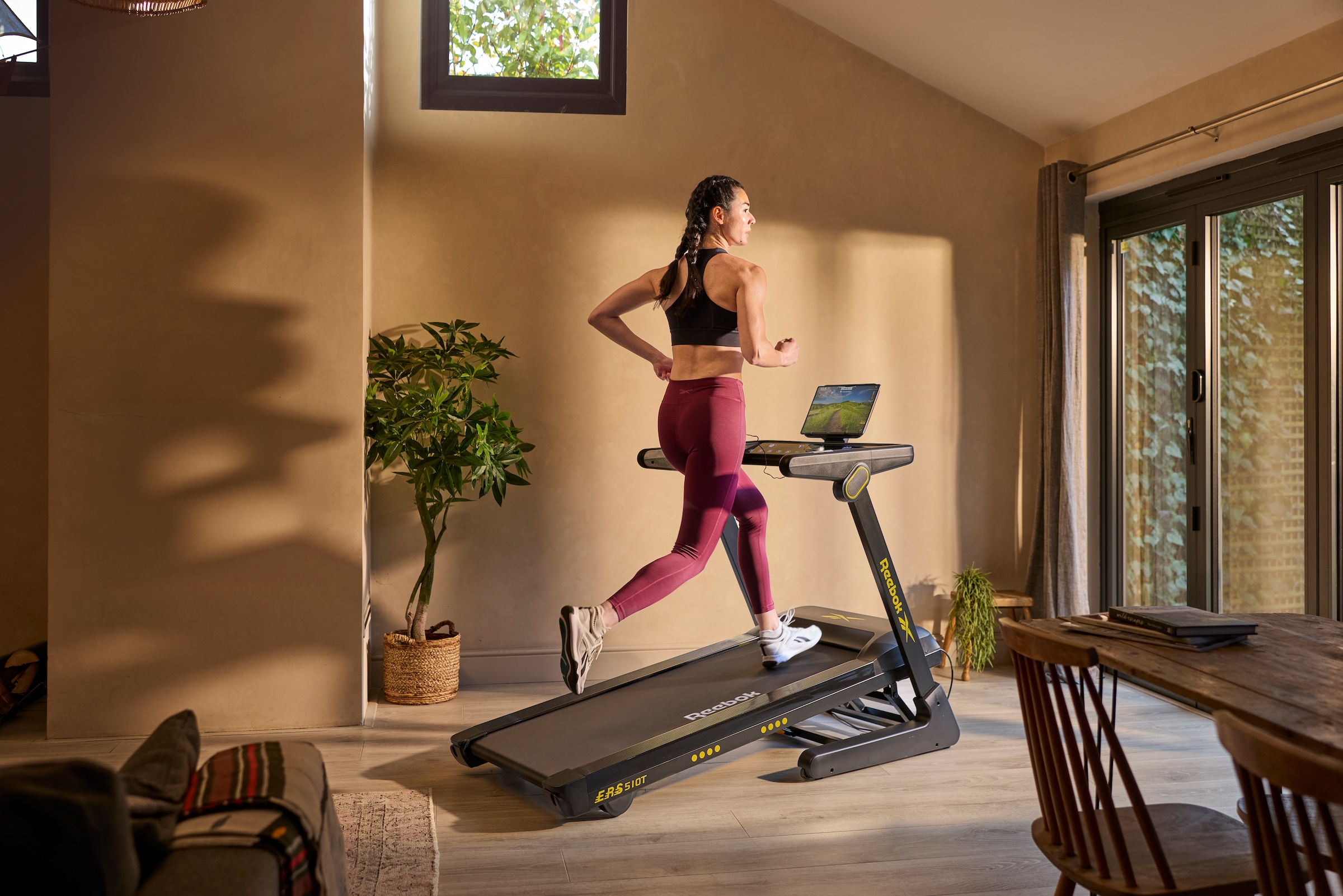 Reebok Laufband »Reebok ERS 510T Laufband – klappbar, 18 km/h« Suspension-Dämpfung, Soft-Drop-Klappsystem, 90% vormontiert
