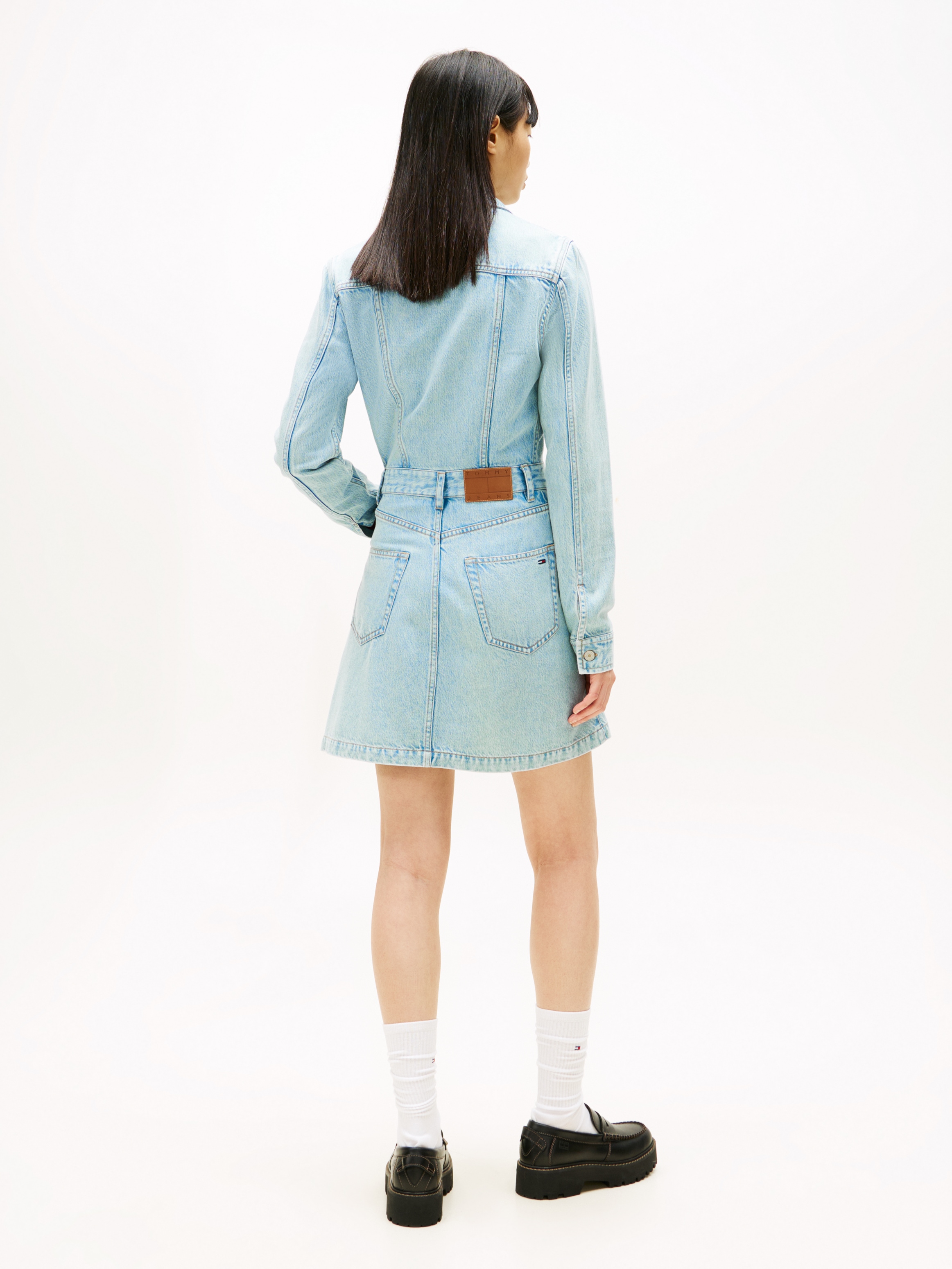 Tommy Jeans Jeanskleid »MINI TRUCKER DENIM DRESS« Brusttaschen