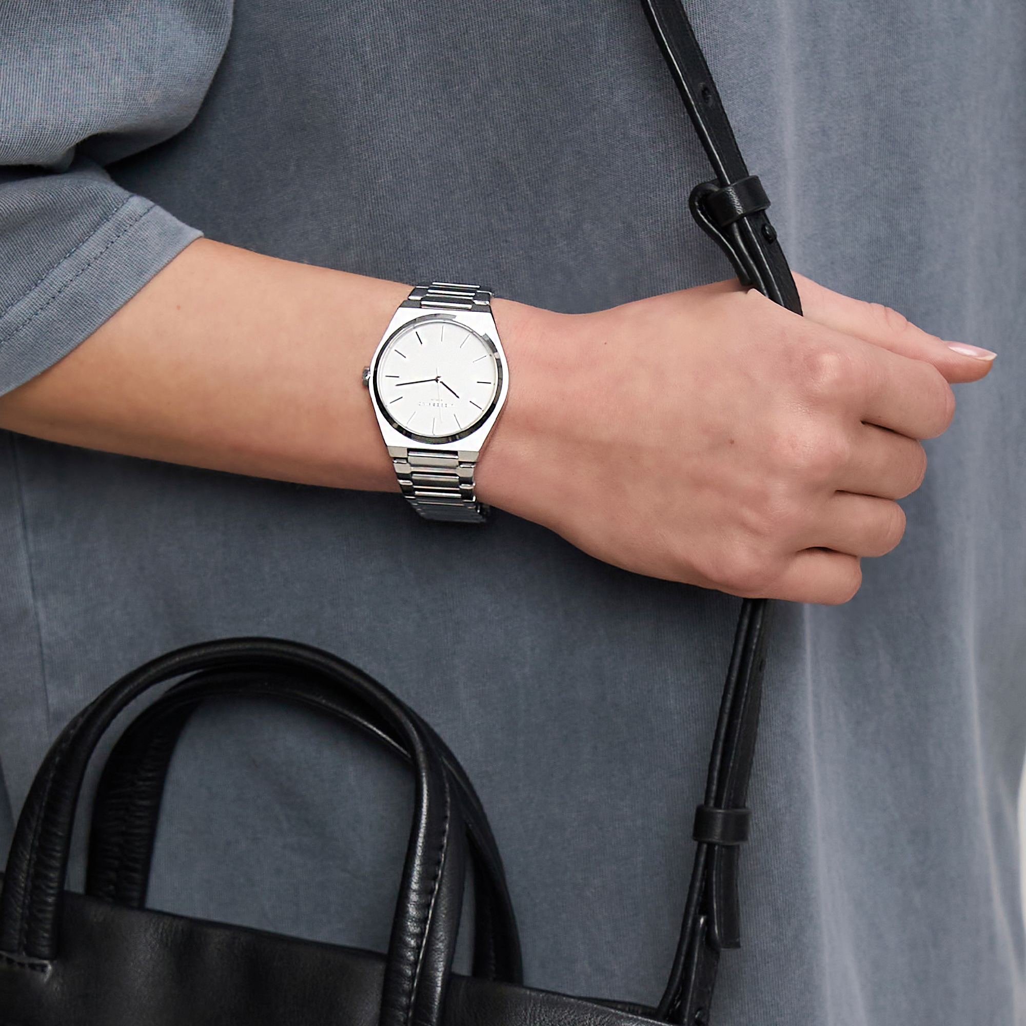 Liebeskind Berlin Quarzuhr »Minimalist 48 mm« Armbanduhr, Damenuhr, Herrenuhr, Edelstahlarmband, analog