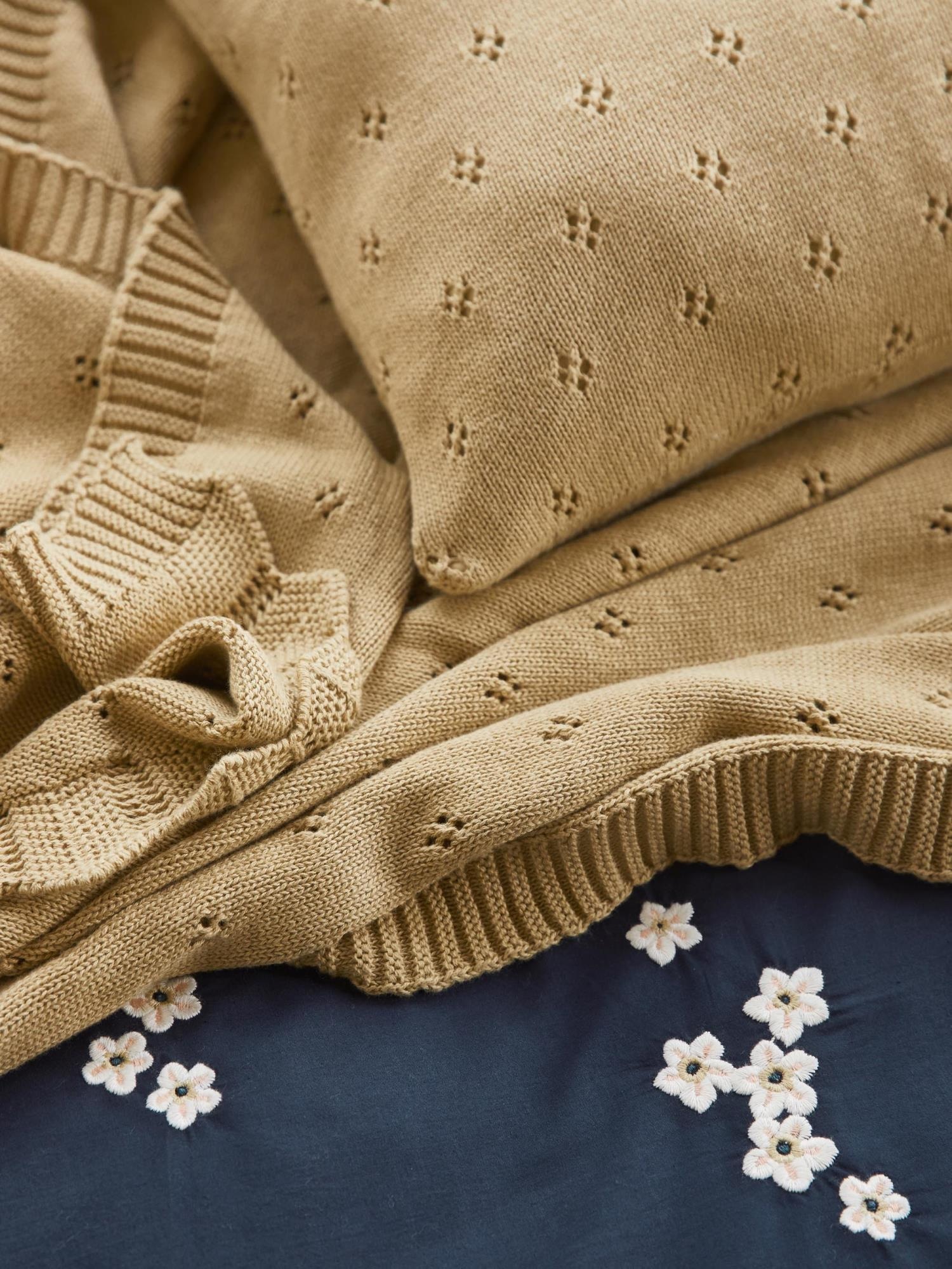 Essenza Überwurf »Plaid Knitted Ajour«