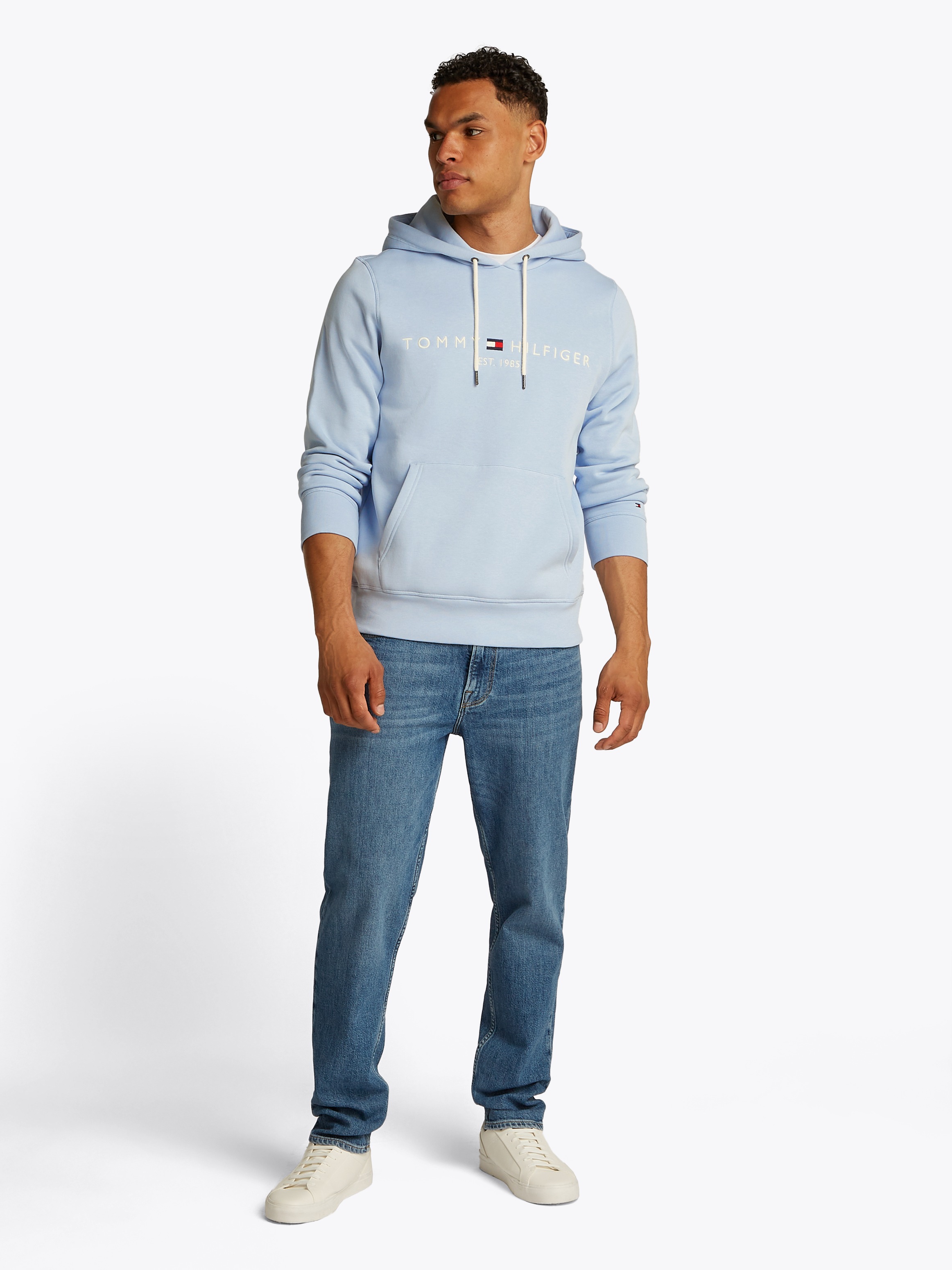 Tommy Hilfiger Kapuzensweatshirt »TOMMY LOGO HOODY«, mit Kapuze und Kängurutasche