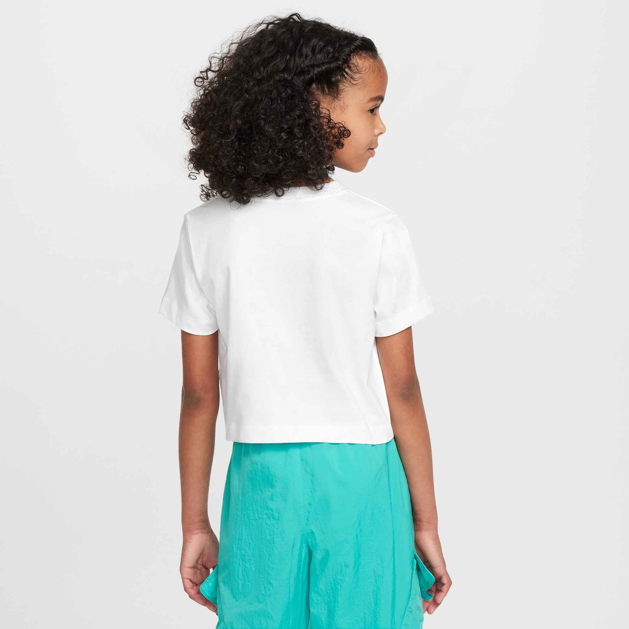 Nike Sportswear Laufshirt »Nike Sportswear Big Kids' (Girls') Cropped T-Shirt« für Teens, mit Rundhalsausschnitt, normale Länge, aus Baumwolle