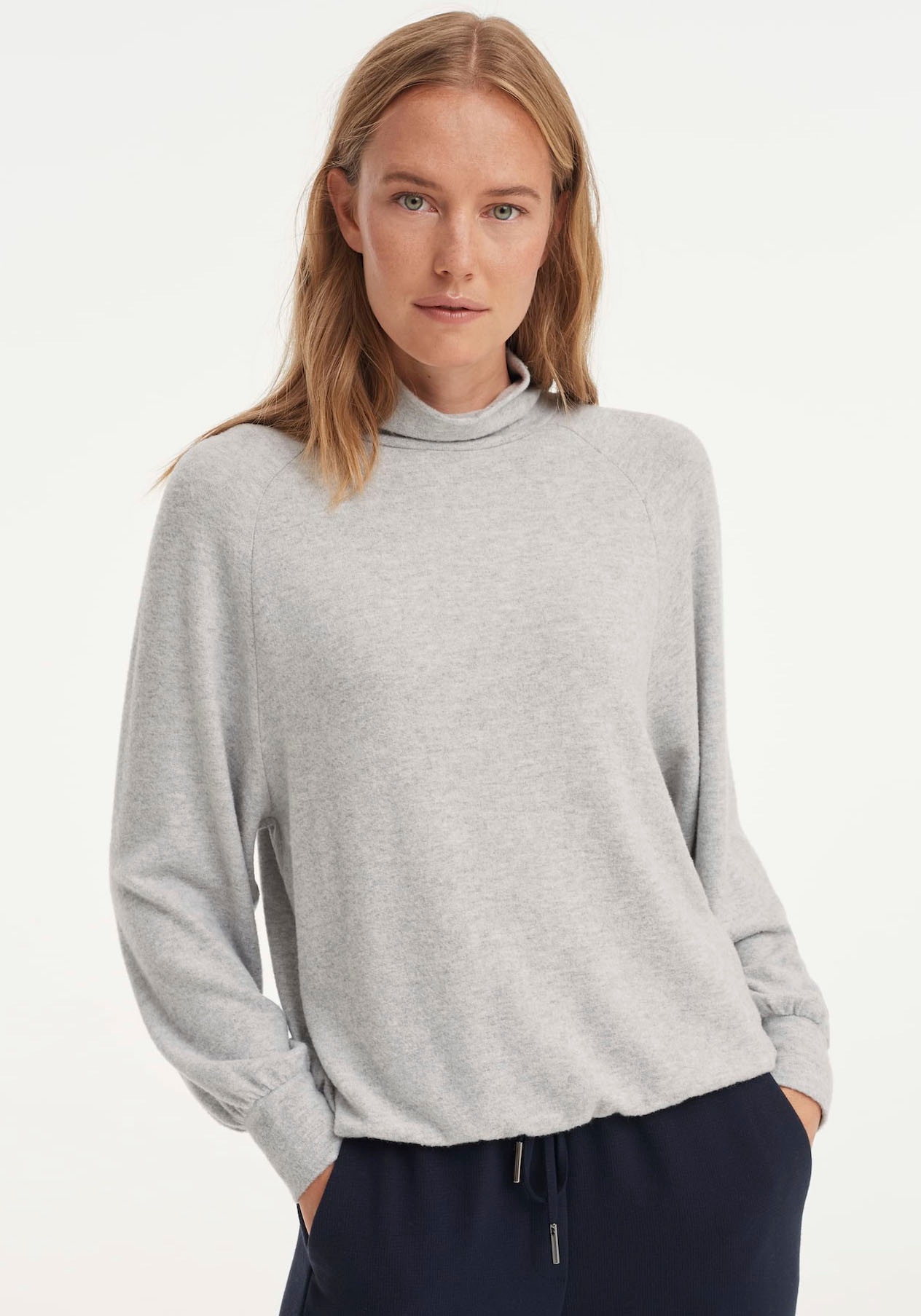 OPUS Rollkragenshirt »Sylvony«, mit Knopfleiste am Rollkragen hinten