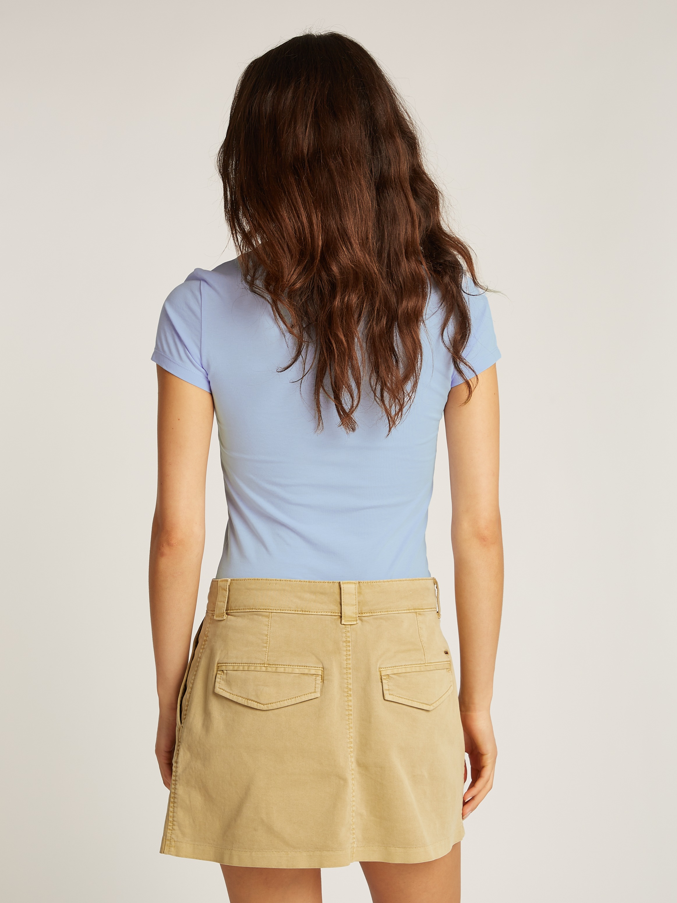 Tommy Jeans T-Shirt »TJW SLIM LINEAR TEE EXT«, mit Logo-Schriftzug