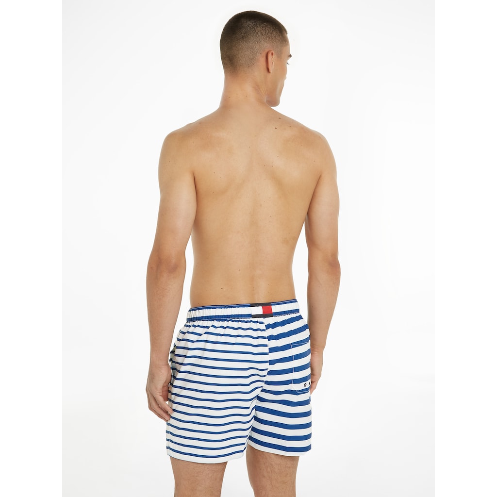 Tommy Hilfiger Swimwear Badeshorts »MEDIUM DRAWSTRING PRINT«, in gestreifter Optik