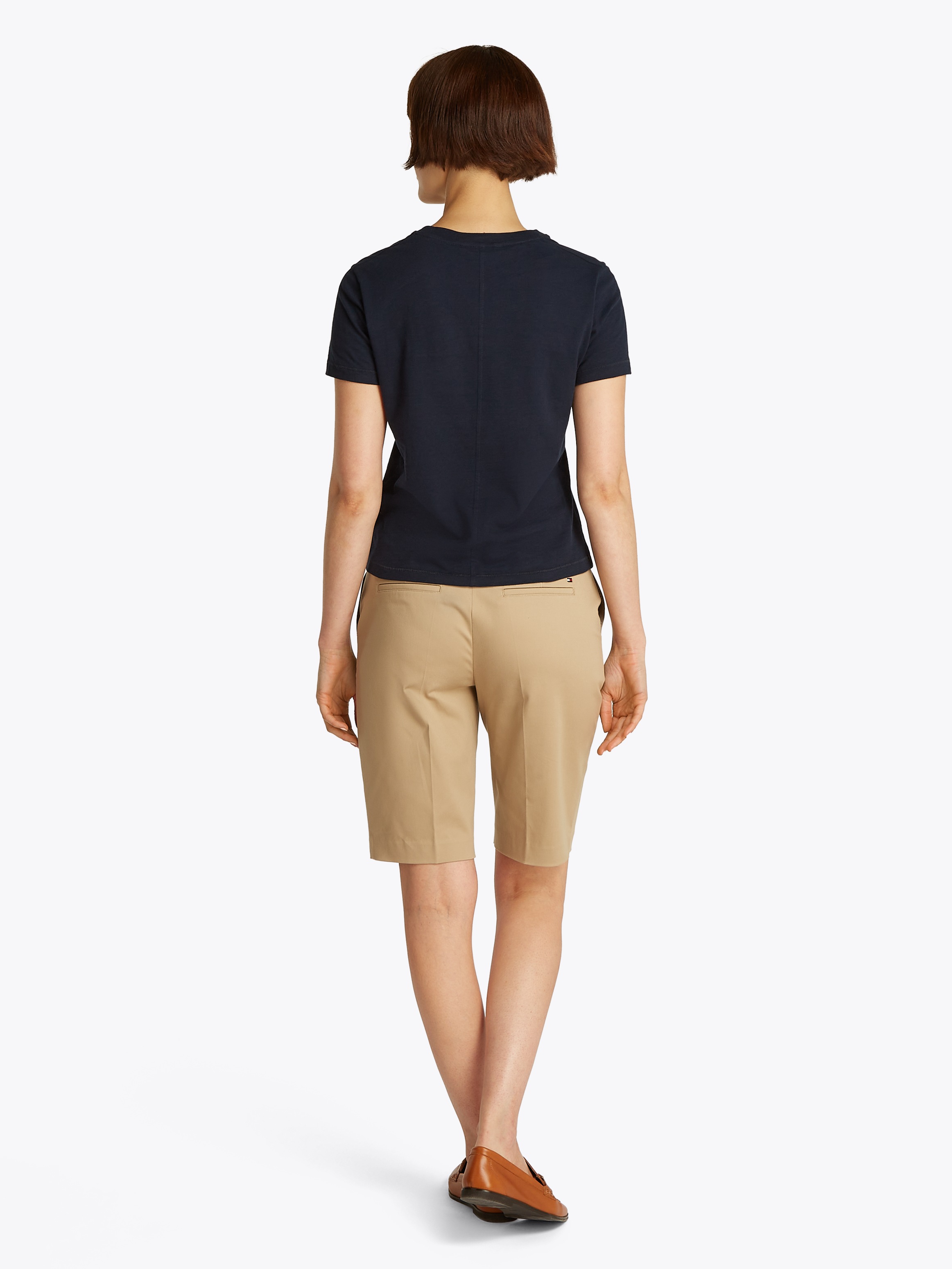 Tommy Hilfiger Rundhalsshirt »SLUB REG C-NK SS«, mit Flammgarn-Struktur, mit Logostickerei
