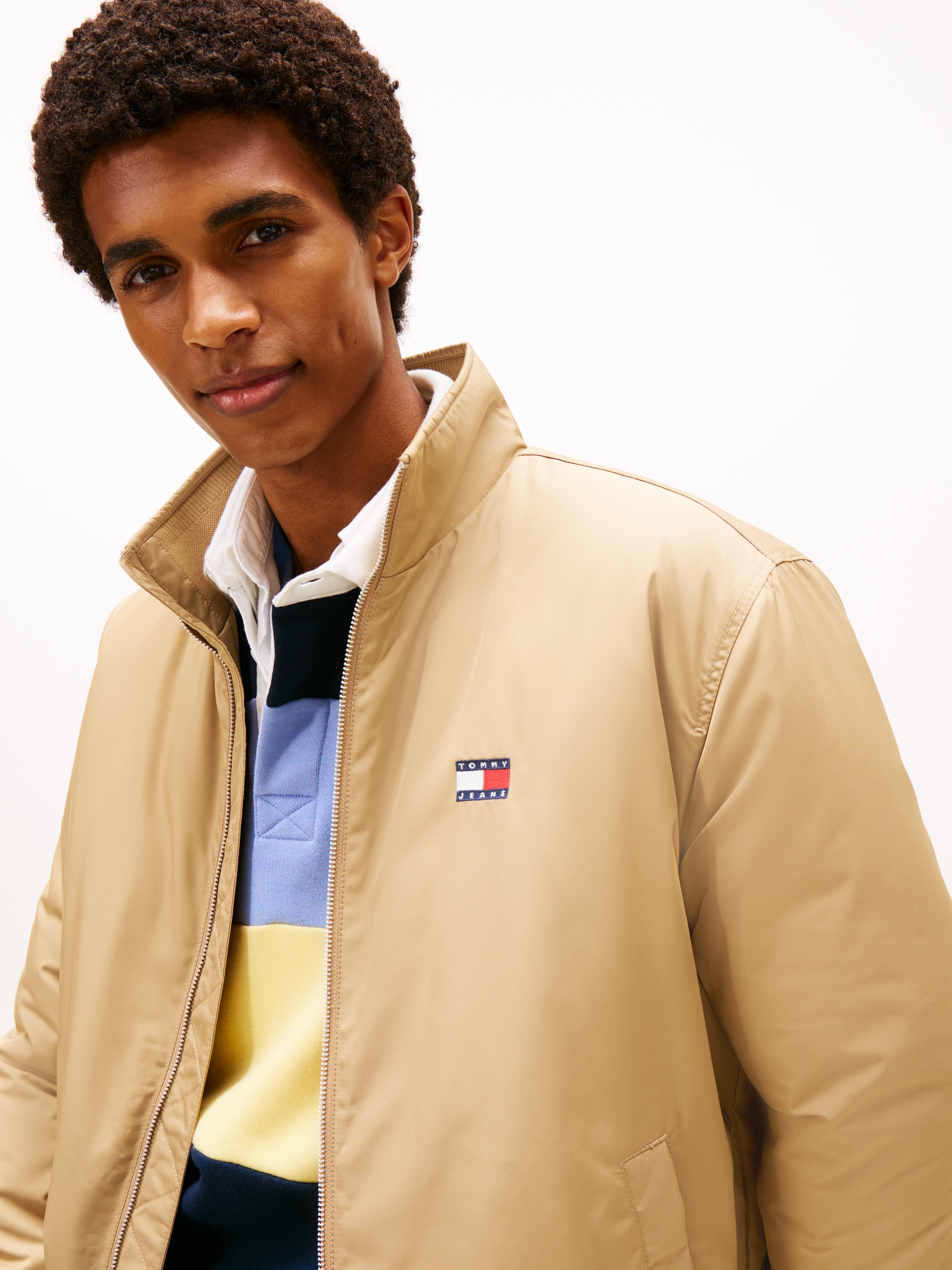 Tommy Jeans Blouson »TJM ESSENTIAL PADDED JACKET EXT« Freizeitjacke, Übergangsjacke glänzend, Stretchbündchen, Stehkragen